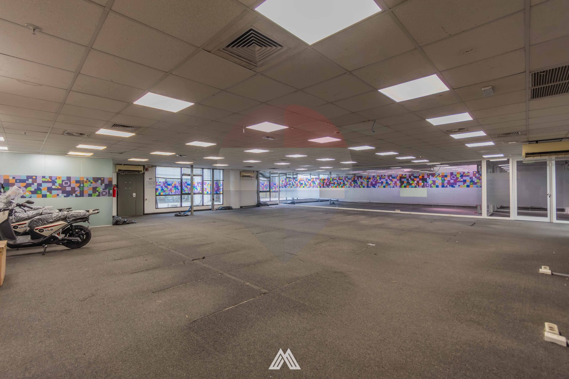Alquiler de gran oficina corporativa en el Centro · Foto 3