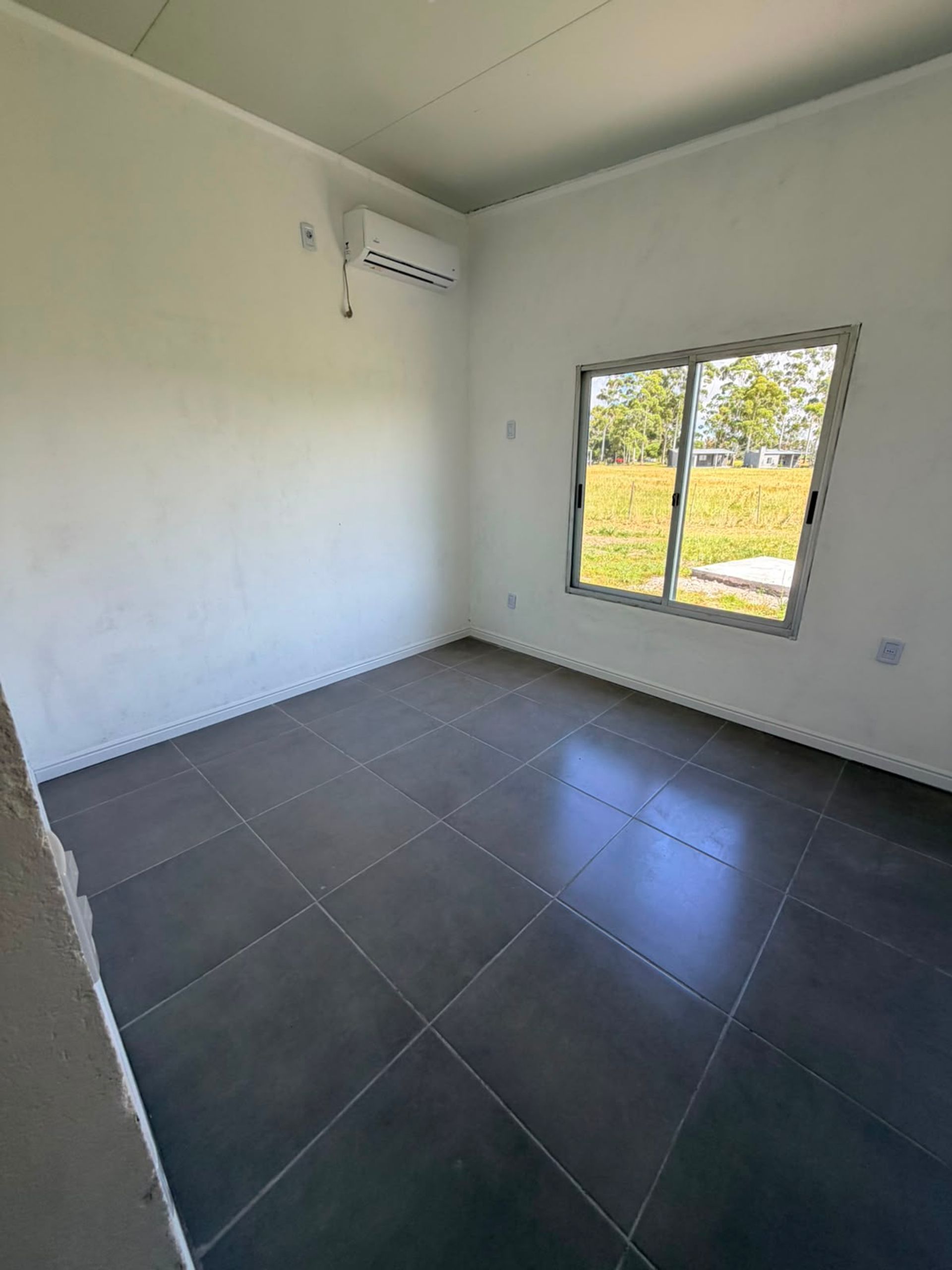 Alquiler de hermosa casa a estrenar en Neptunia · Foto 4