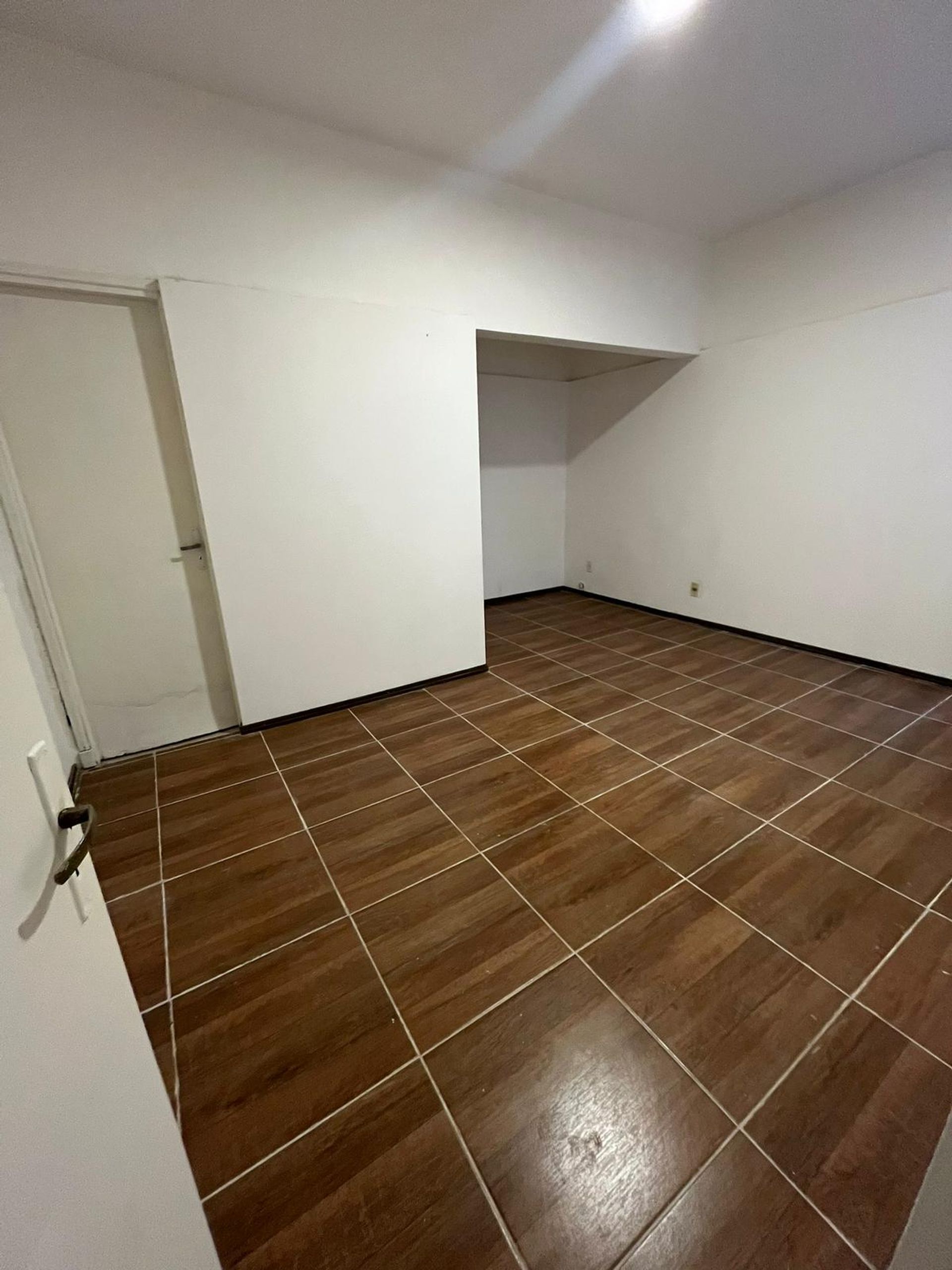 Alquiler Apartamento 1 dormitorio y patio · Foto 4