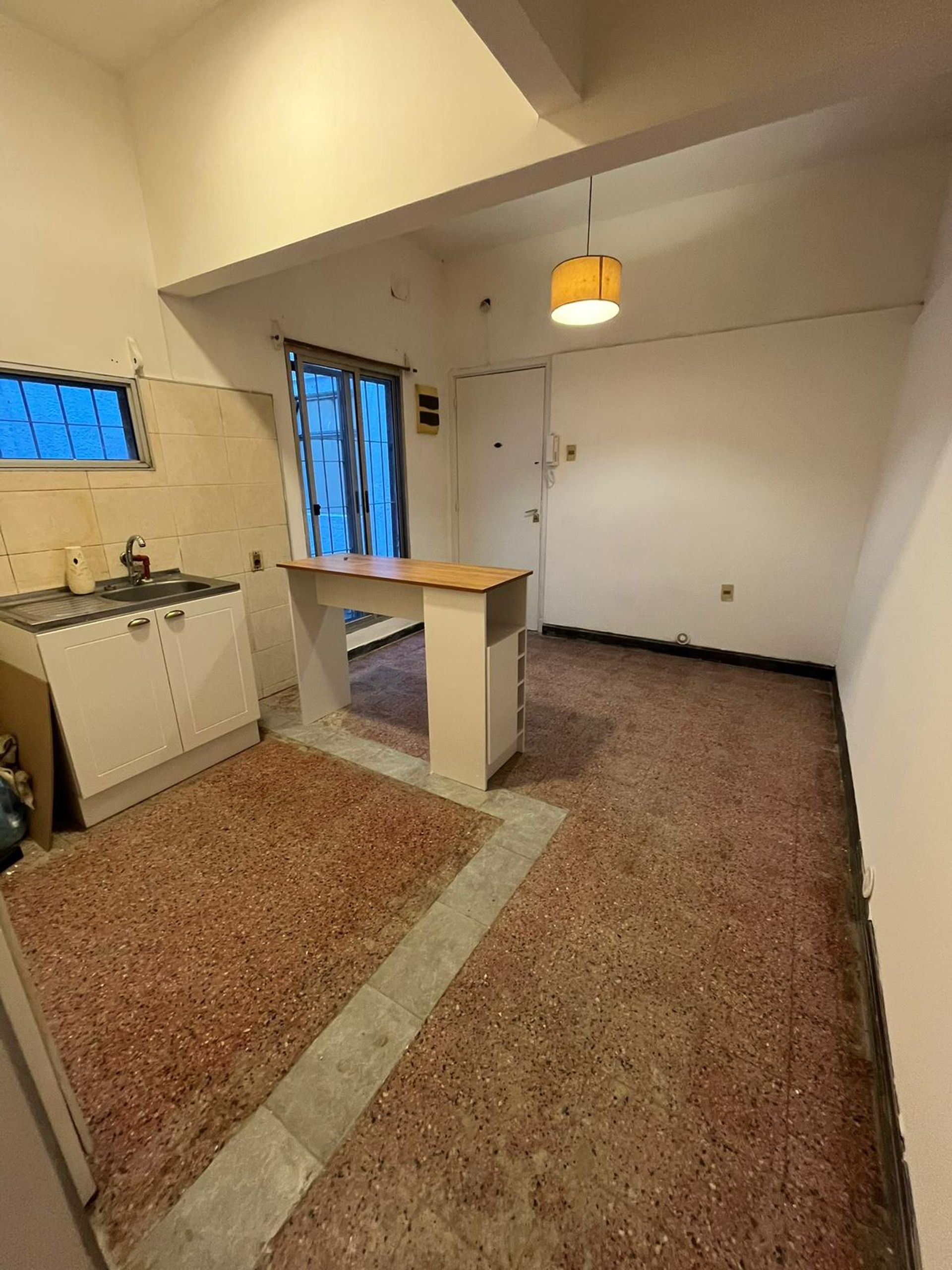 Alquiler Apartamento 1 dormitorio y patio · Foto 5