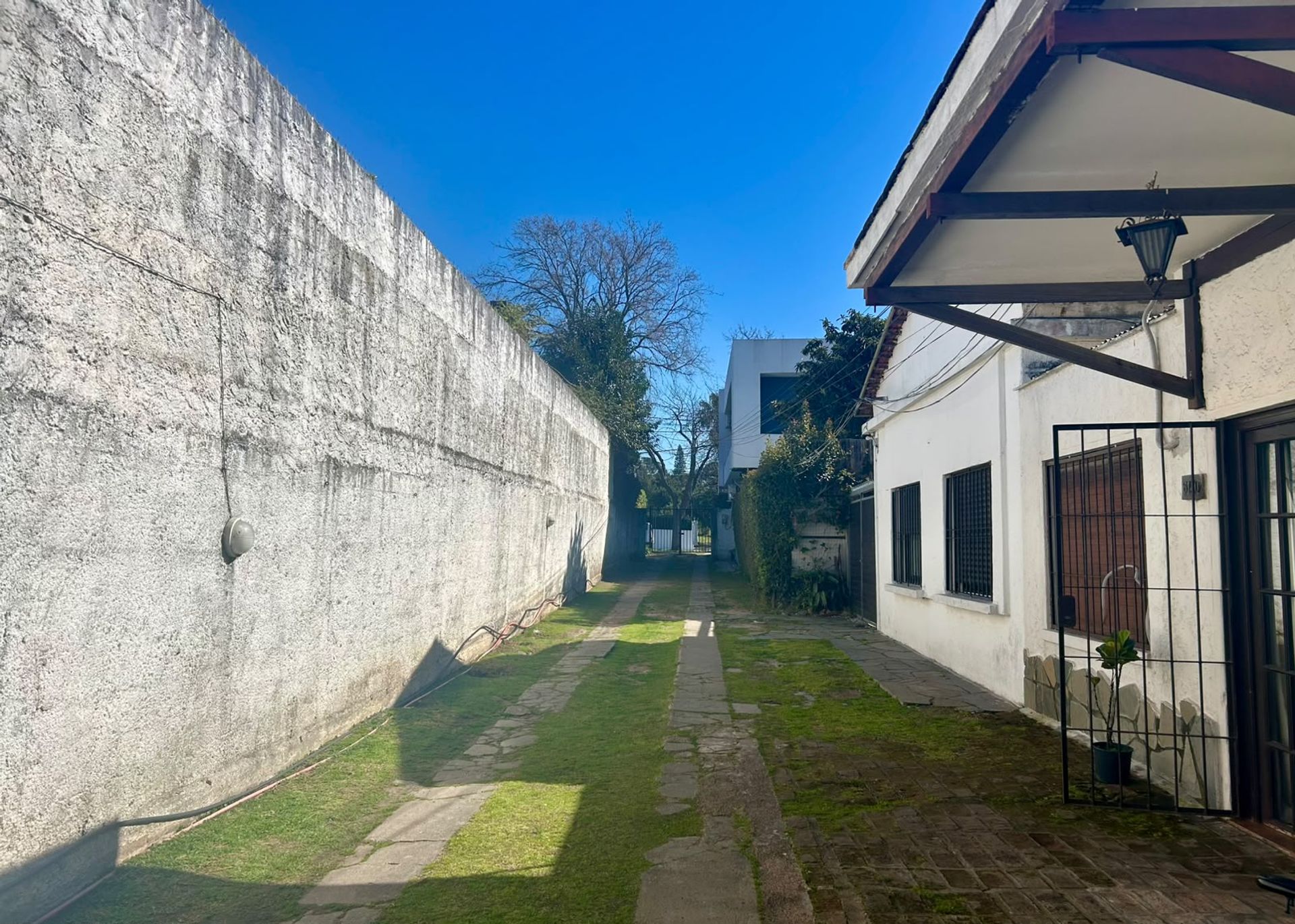 ALQUILER DE MONOAMBIENTE CON JARDÍN - CARRASCO SUR · Foto 9