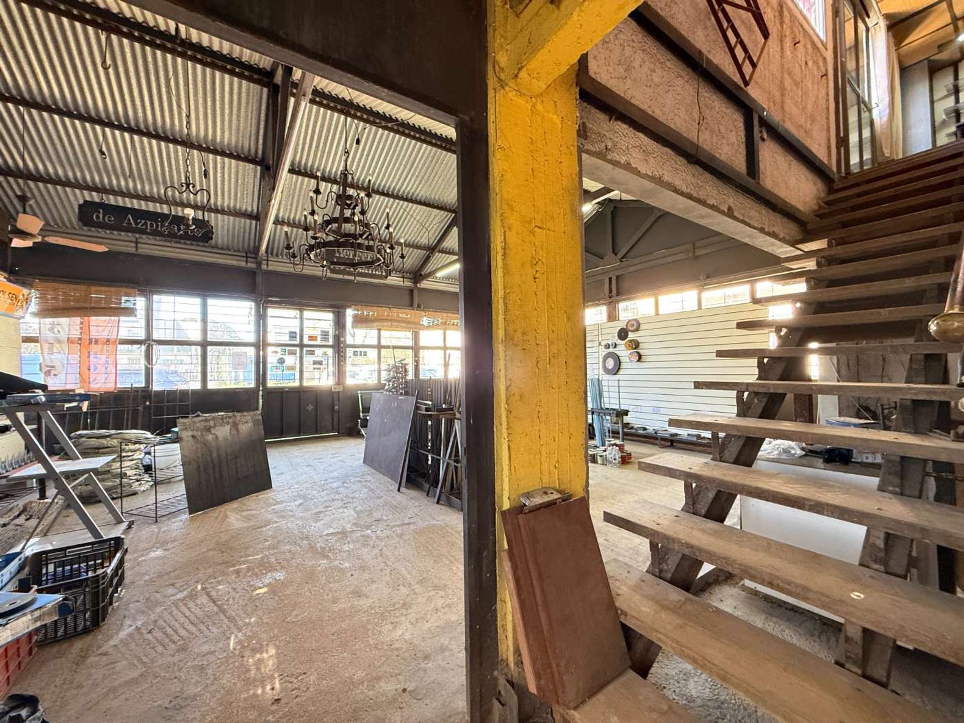 Alquiler Local galpón Comercial en Malvin Norte · Foto 8
