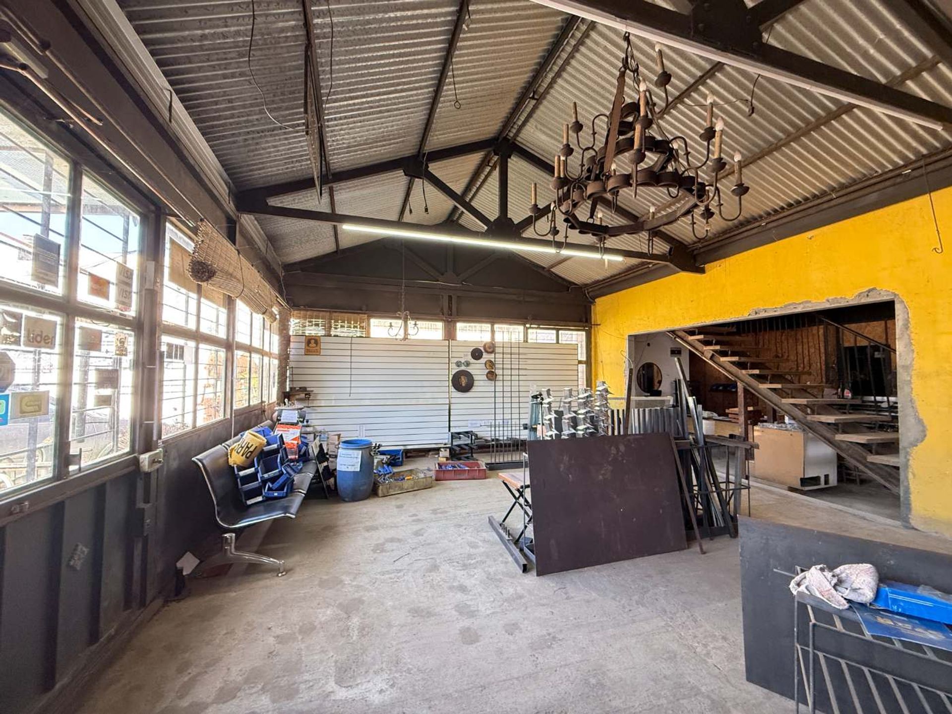 Alquiler Local galpón Comercial en Malvin Norte · Foto 5
