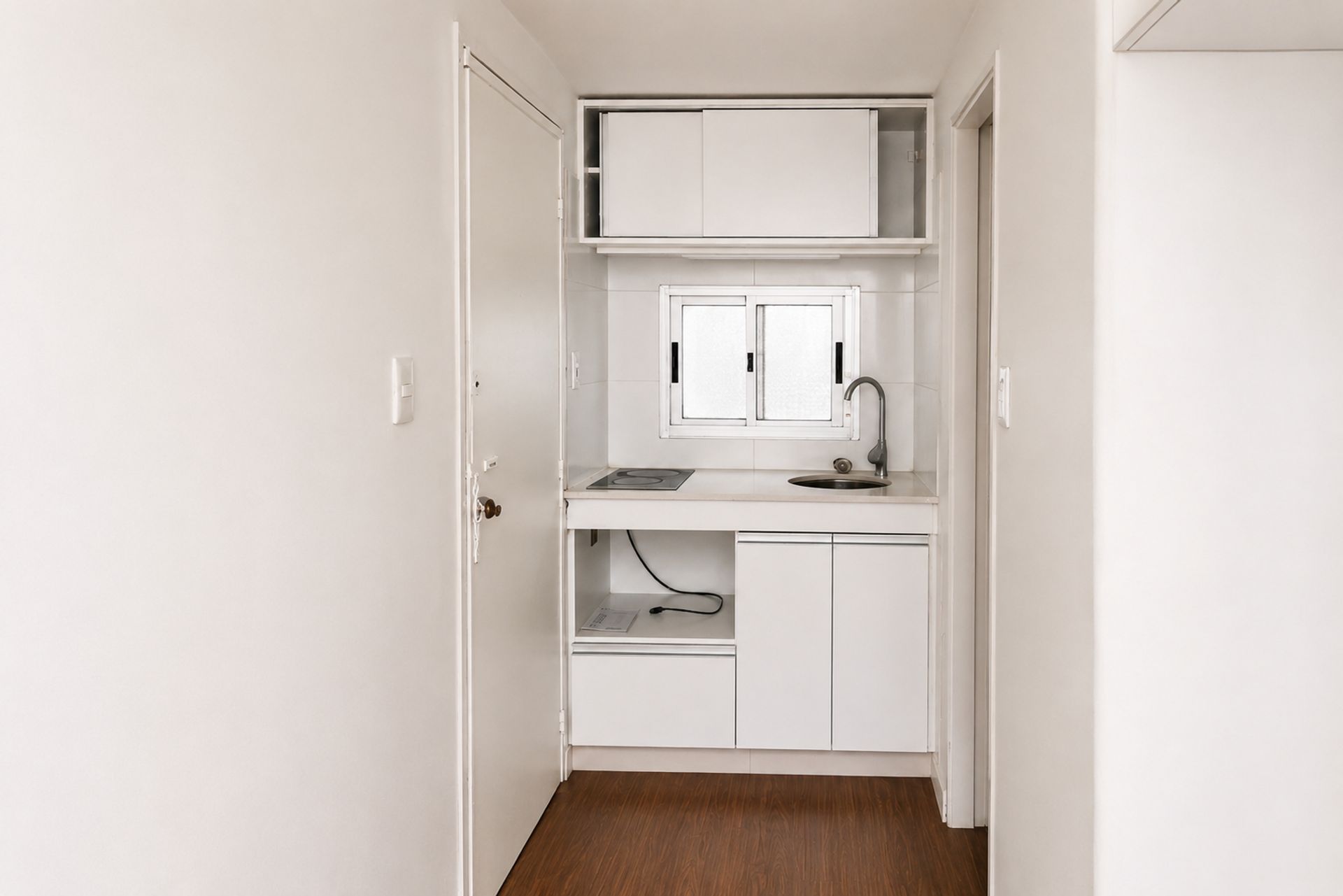 ALQUILER MONOAMBIENTE CORDON: VIVIENDA-CONSULTORIO · Foto 4