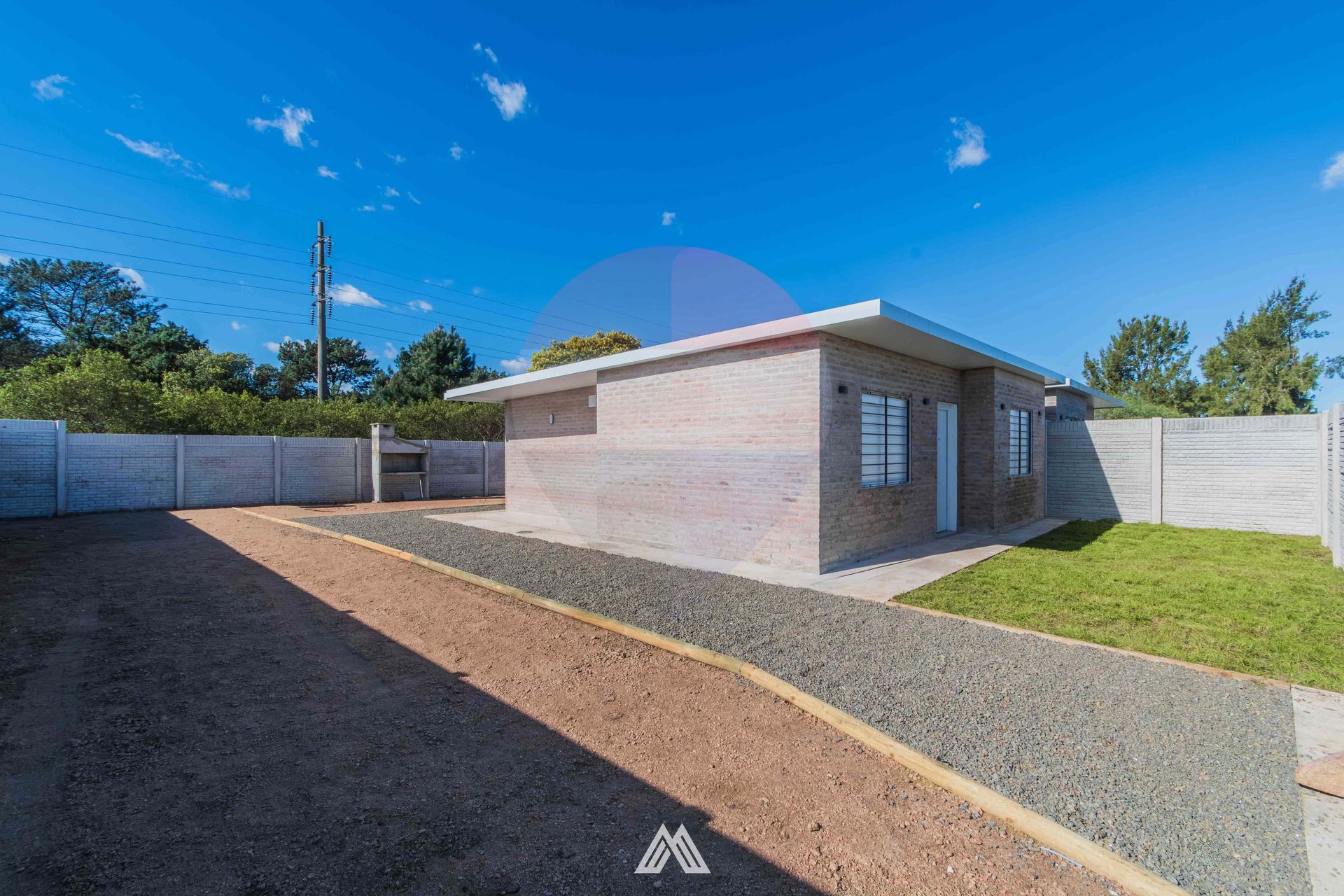 ALQUILER-casa 3 dorm-parrillero-LOMAS DE SOLYMAR