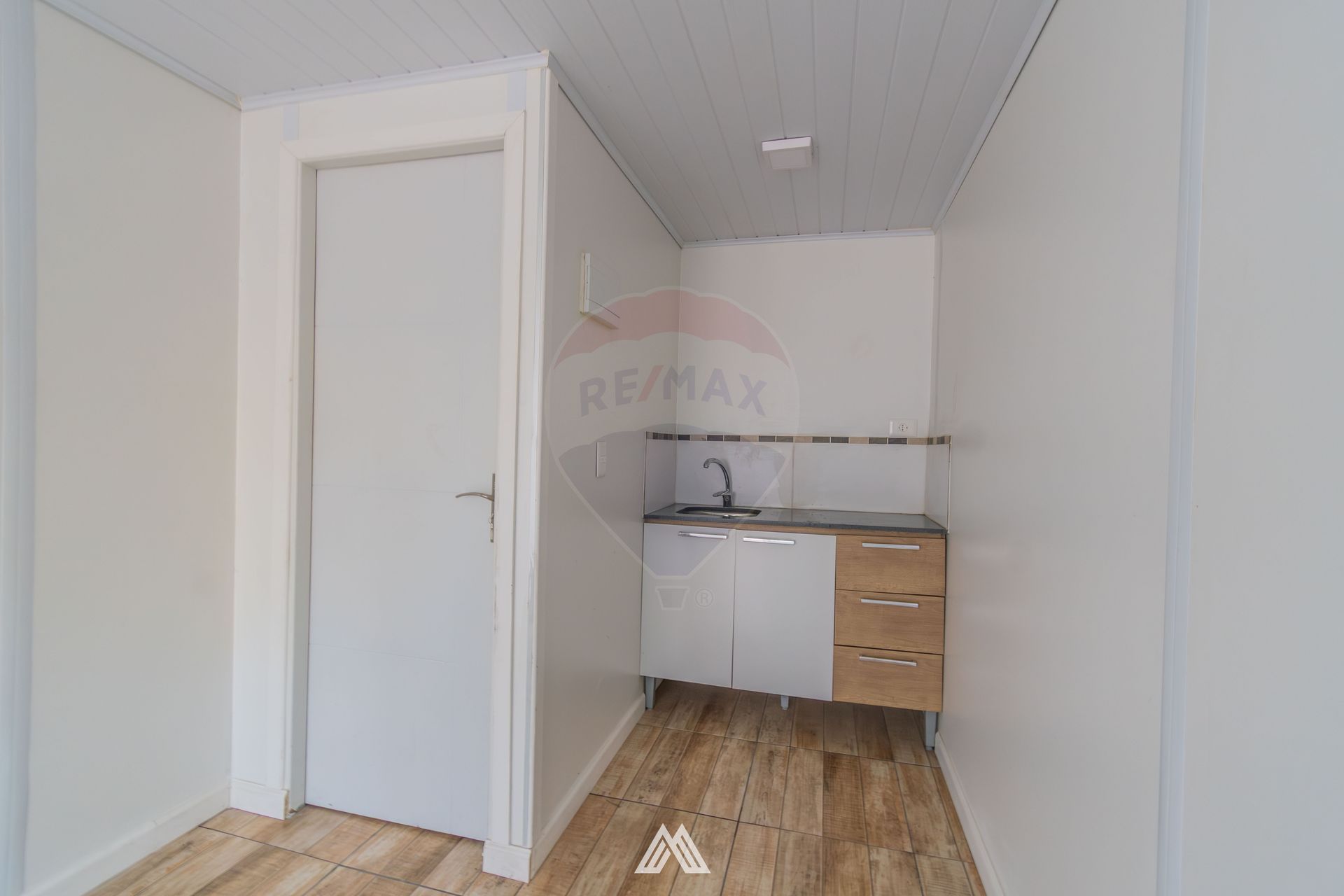 ALQUILER oficina/consultorio galería EL PINAR SUR · Foto 4