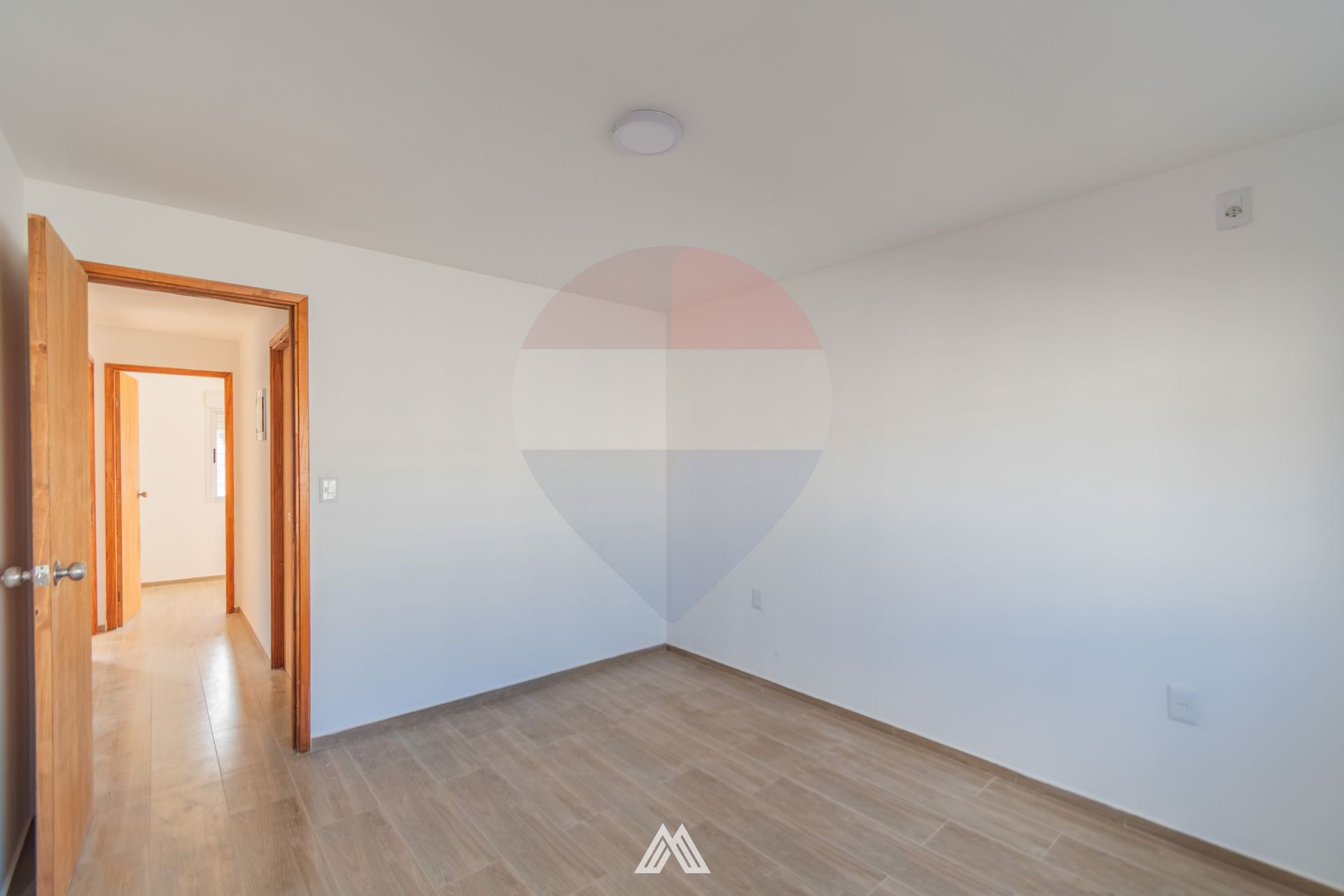 ALQUILER-casa al frente 3 dorm.-LOMAS DE SOLYMAR · Foto 7