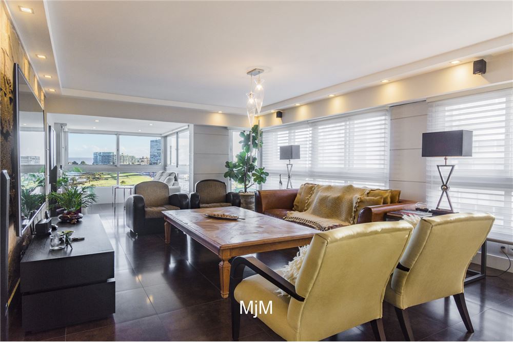 ALQUILER APARTAMENTO POCITOS 4 DORMITORIOS · Foto 2