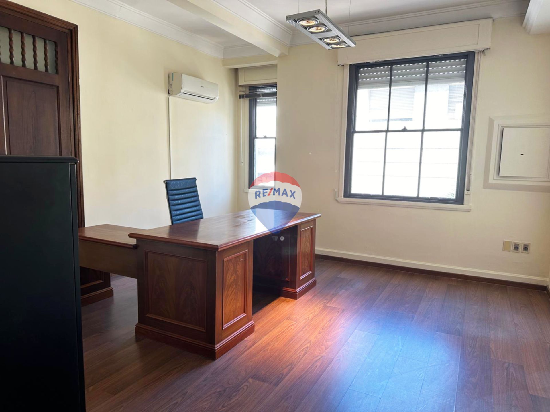 ALQUILER OFICINAS INDIVIDUALES CIUDAD VIEJA · Foto 10