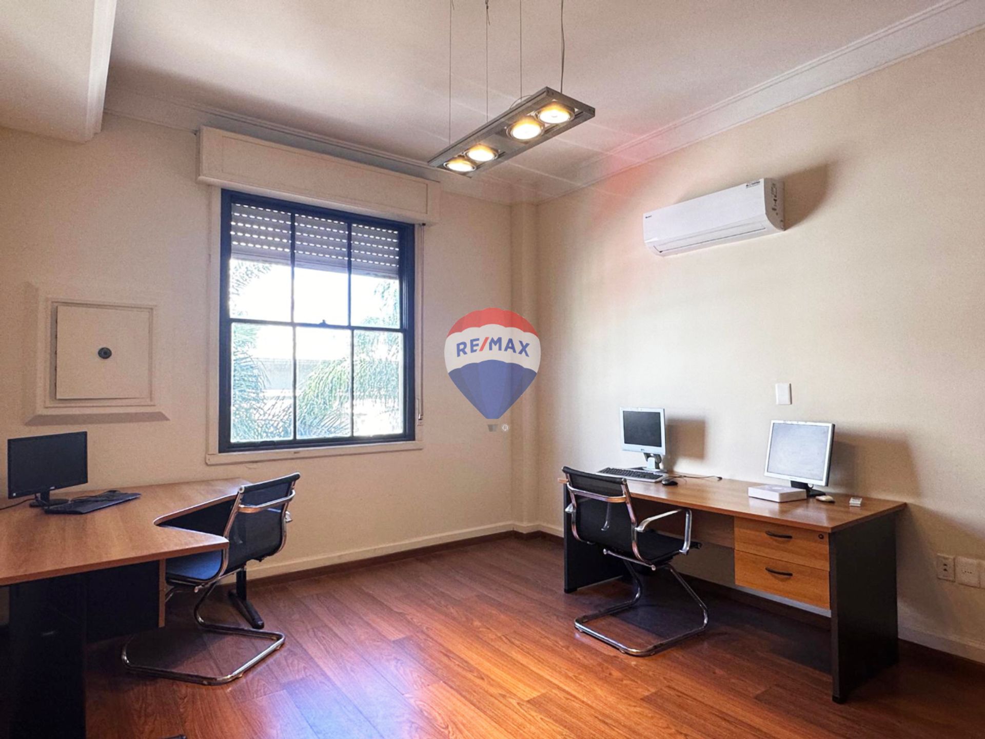 ALQUILER OFICINAS INDIVIDUALES CIUDAD VIEJA · Foto 2