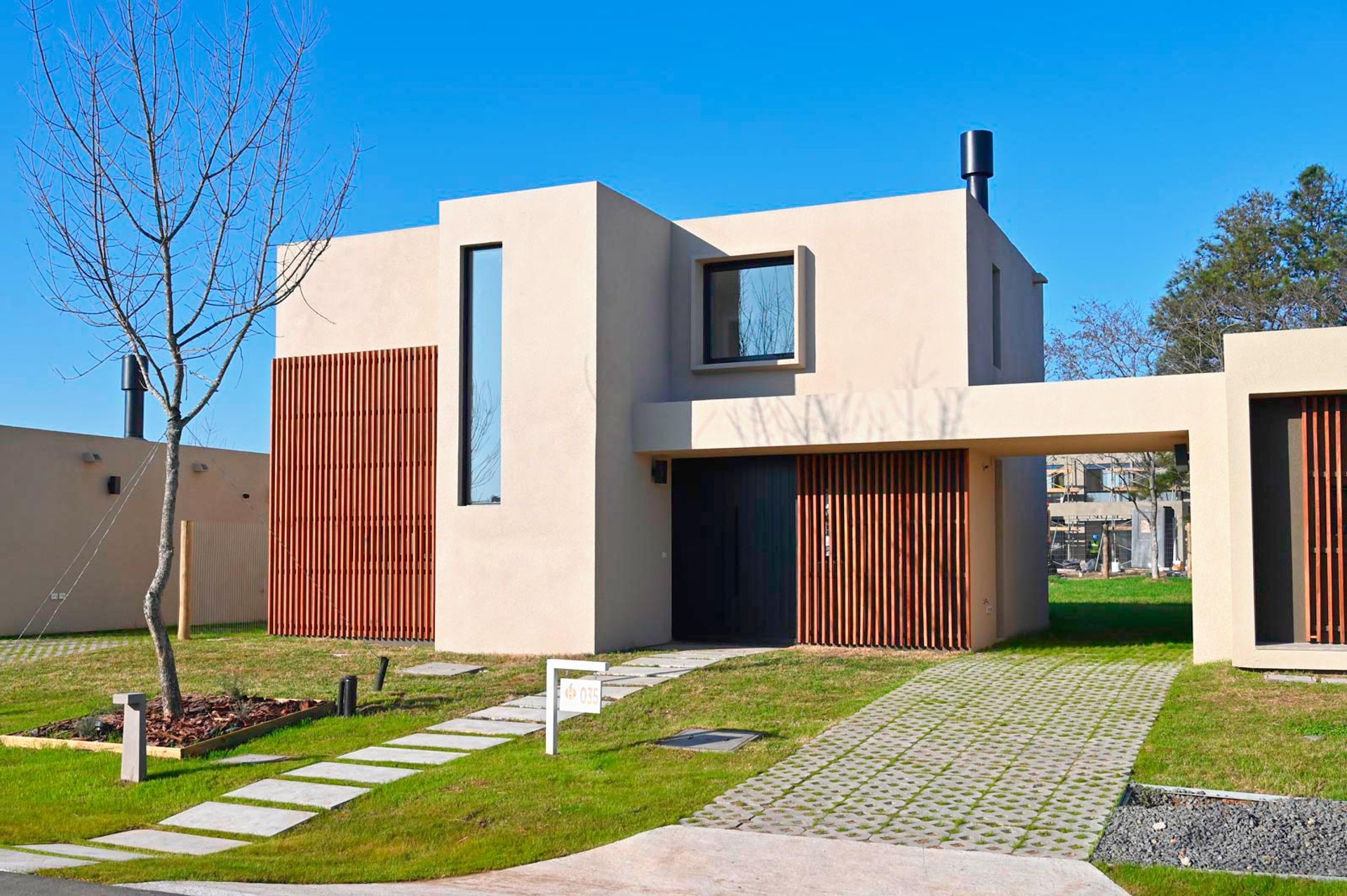 ALQUILER CASA 3 DORMITORIOS BARRIO HUERTAS · Foto 2