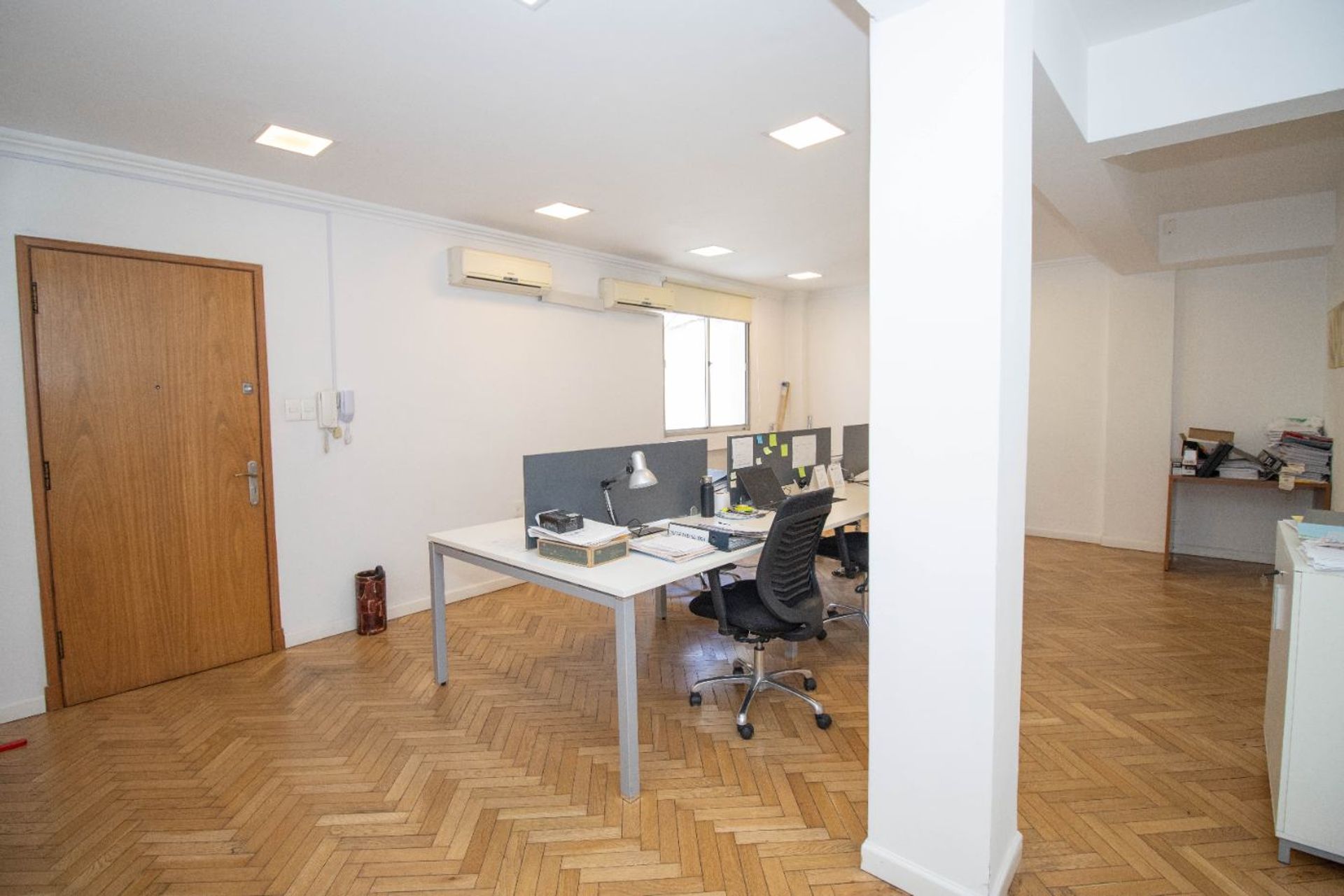 ALQUILER OFICINA CIUDAD VIEJA · Foto 2