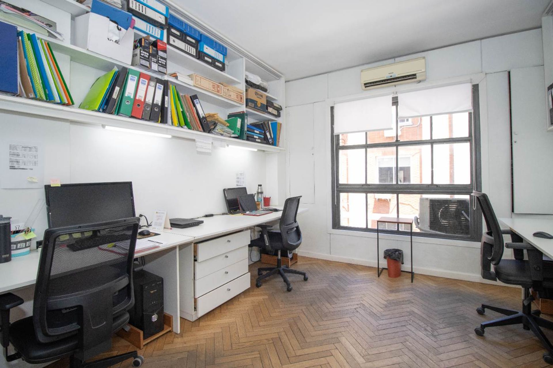 ALQUILER OFICINA CIUDAD VIEJA · Foto 9