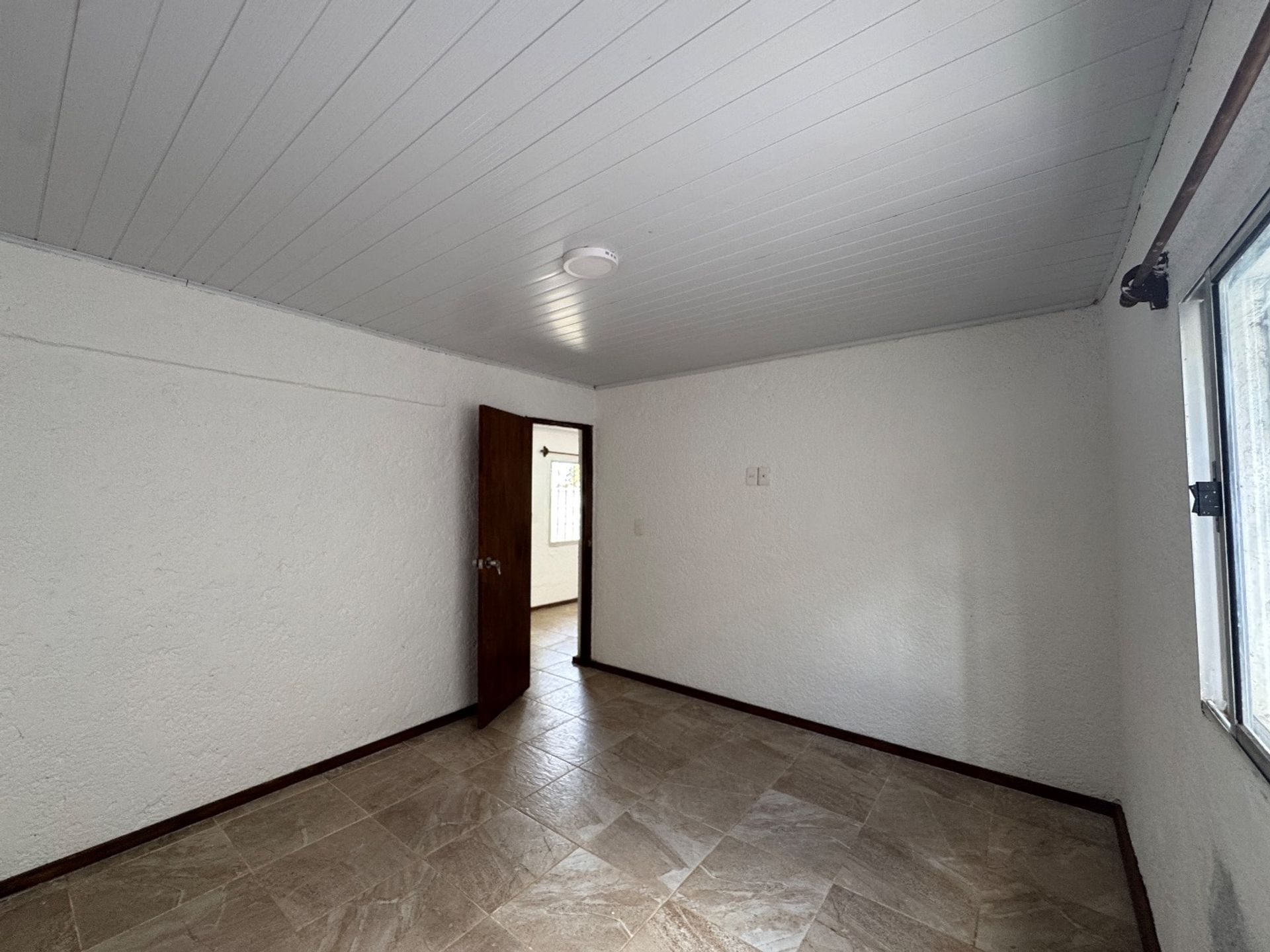 Alquilo casa 1 dormitorio con garaje Est Atlantida · Foto 8