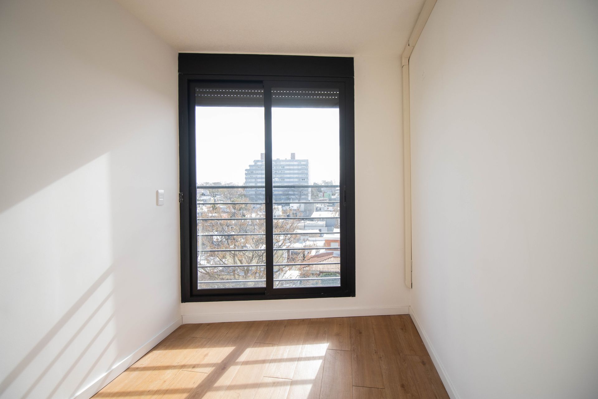 Alquiler Apto 2 Dorm Balcón y Garage La Blanqueada · Foto 10