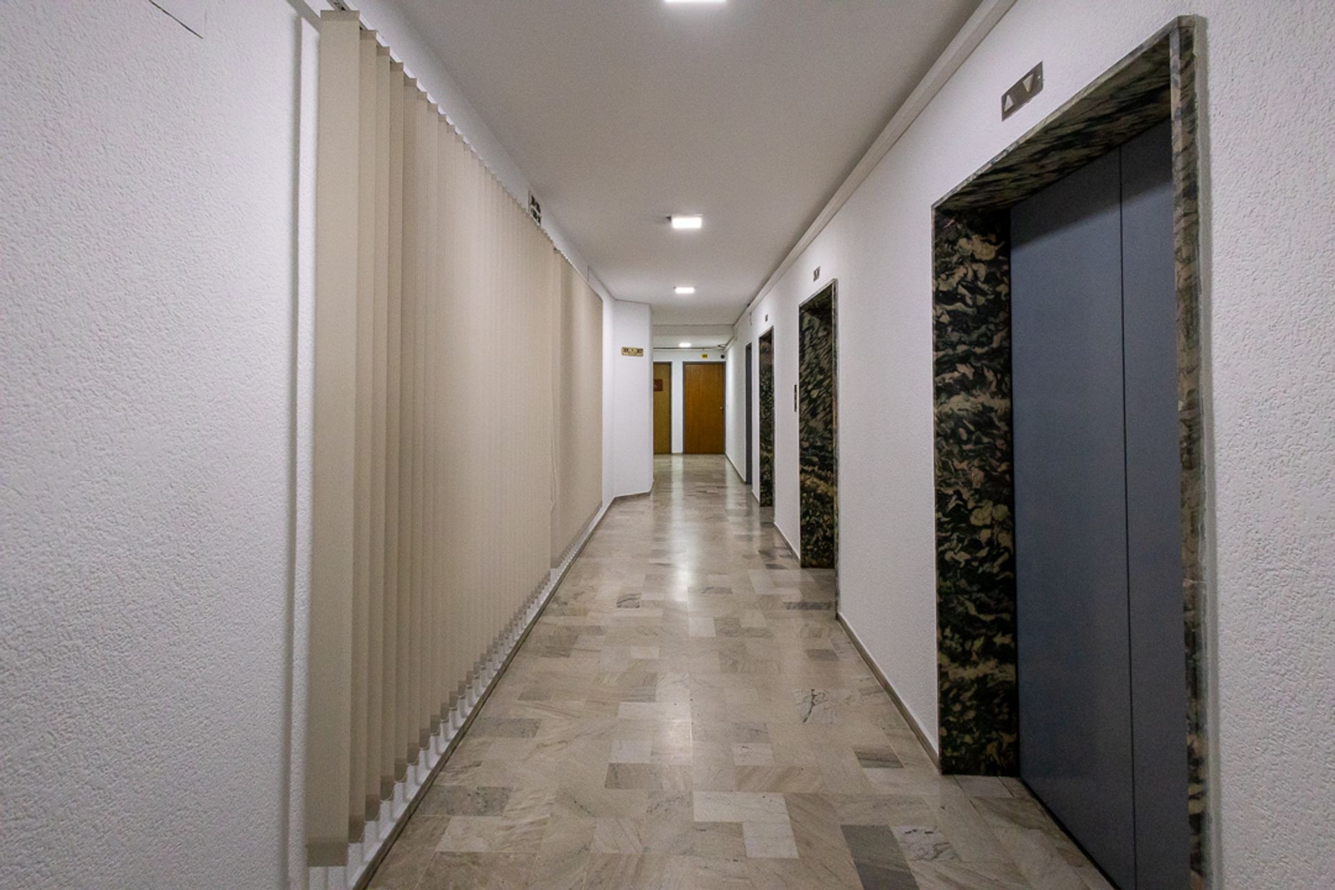 Alquiler de 2 oficinas en ciudad vieja · Foto 9
