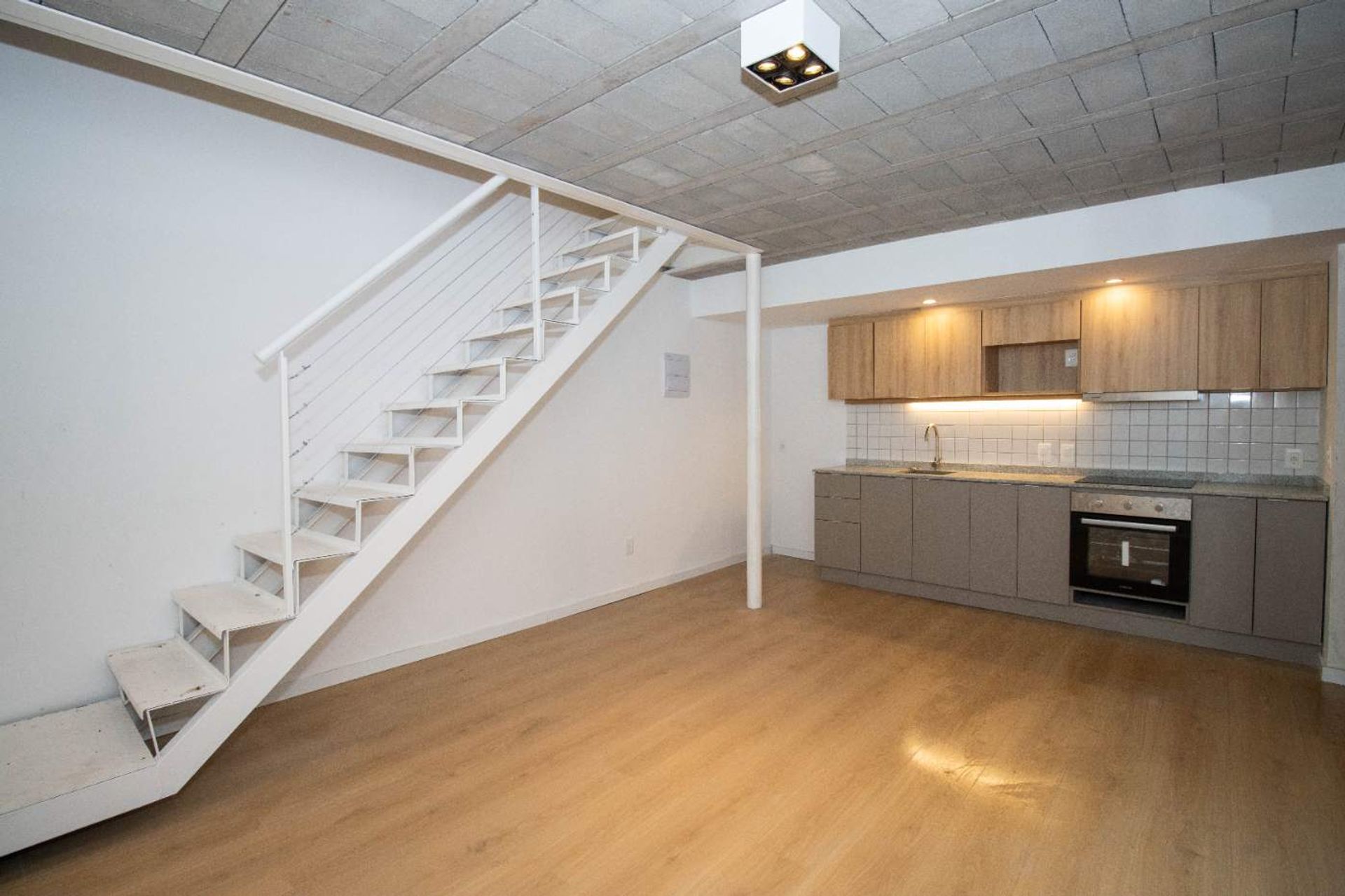 Alquiler apartamento duplex reciclado Barrio Sur · Foto 2