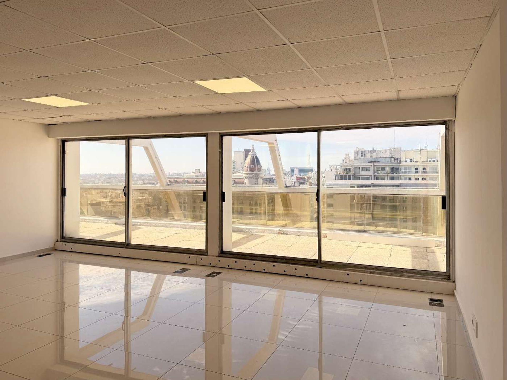 ALQUILER OFICINA CENTRO GRAN TERRAZA PANORAMICA · Foto 7