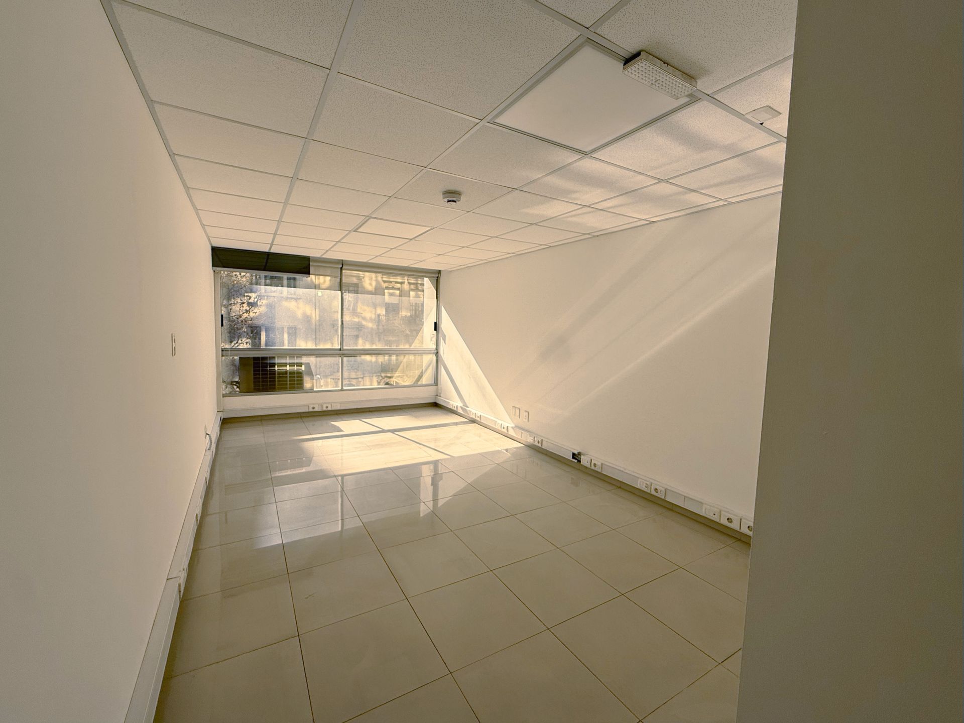 ALQUILER OFICINA CENTRO PLAZA CAGANCHA