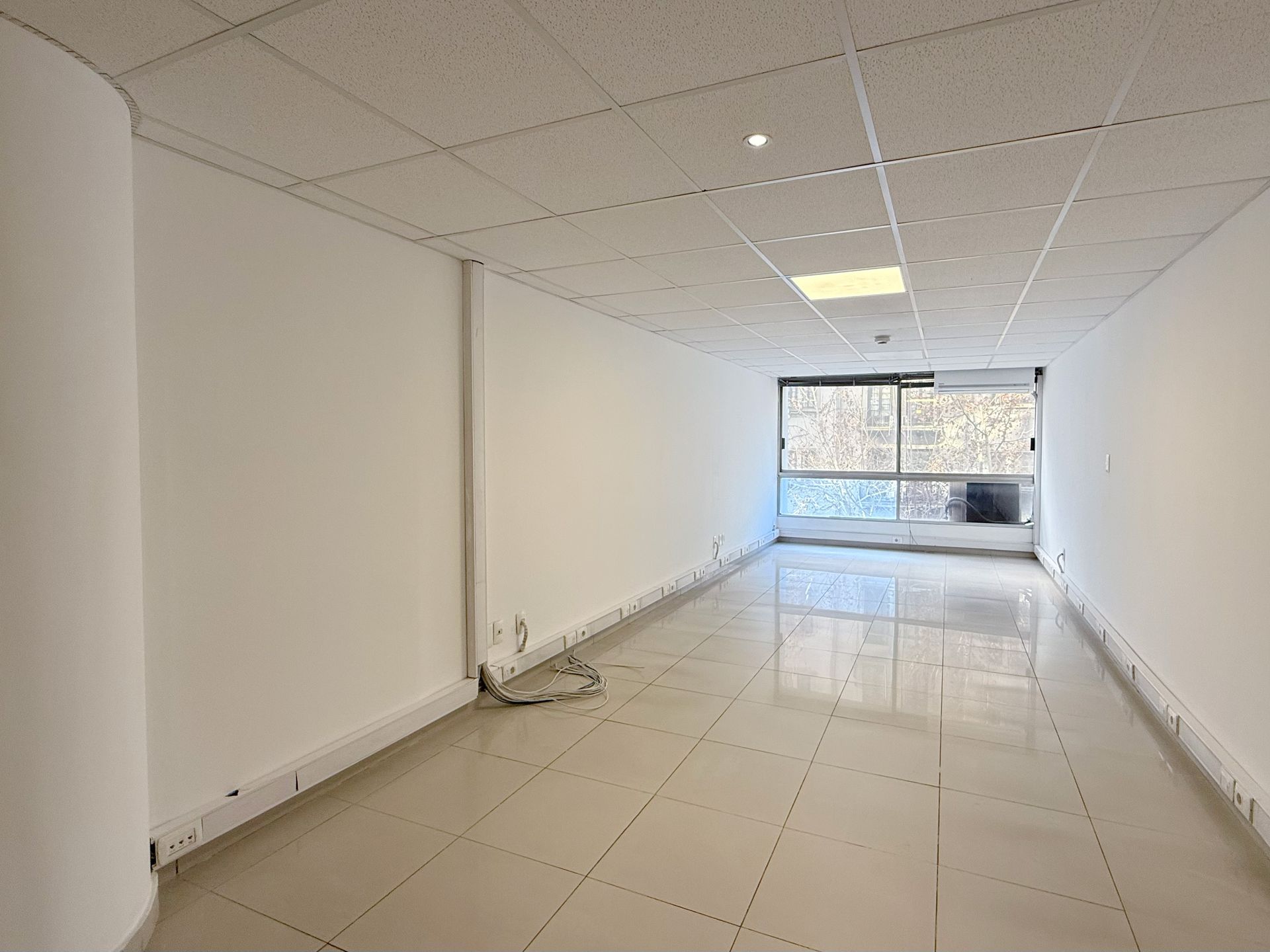 ALQUILER OFICINA CENTRO PLAZA CAGANCHA · Foto 5