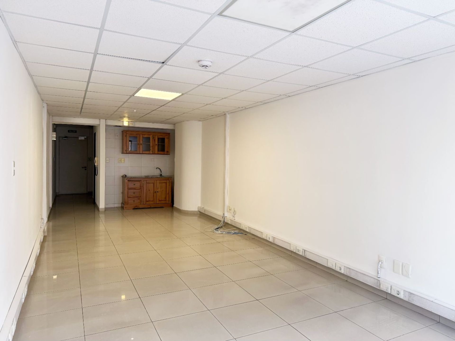 ALQUILER OFICINA CENTRO PLAZA CAGANCHA · Photo 8