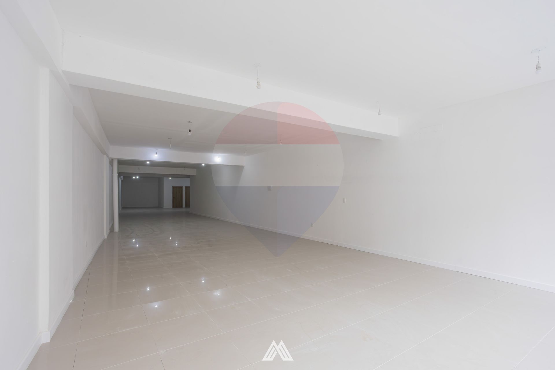 ALQUILER LOCAL COMERCIAL SOBRE 18 DE JULIO, CORDÓN · Foto 9