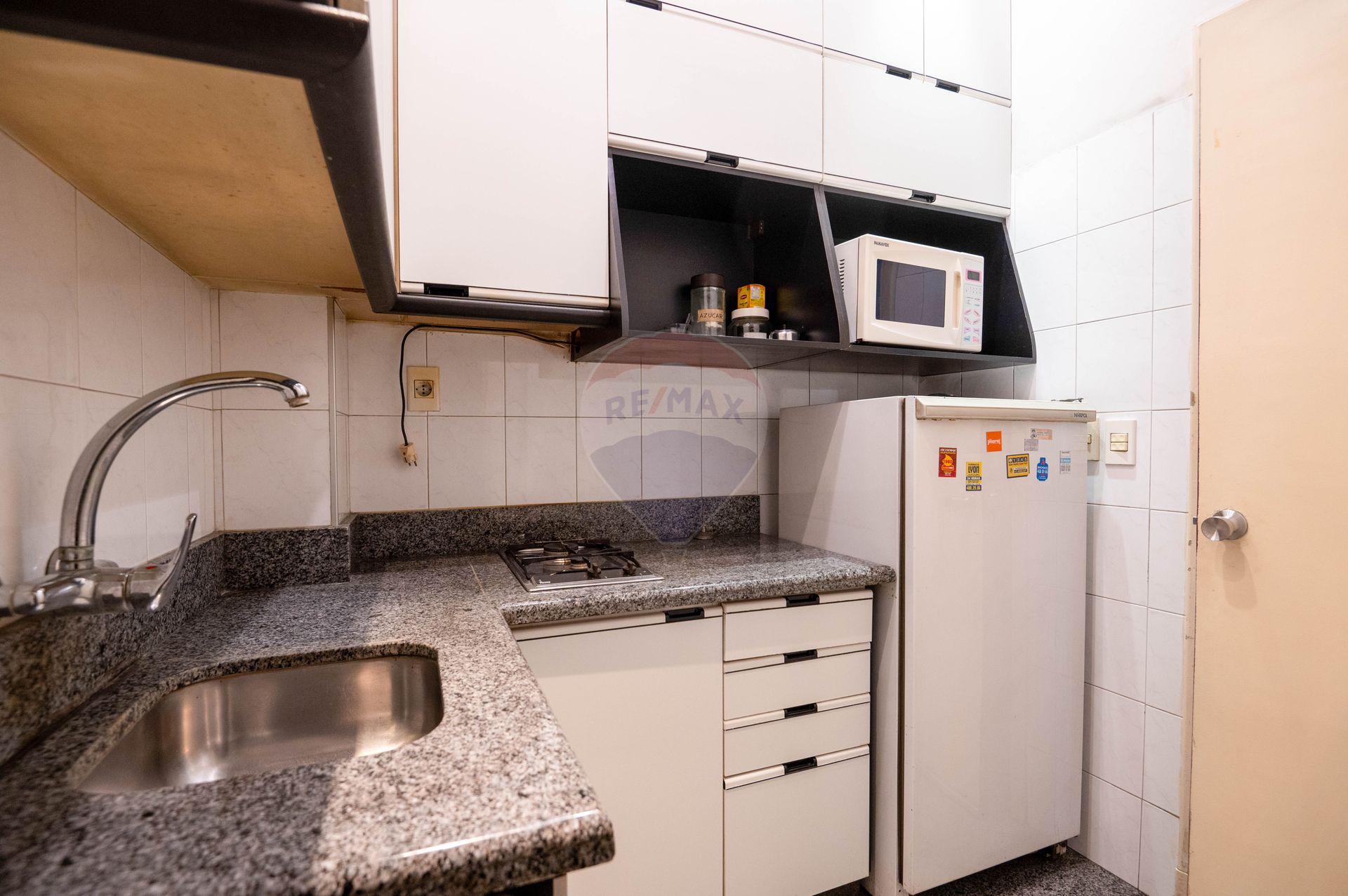 ALQUILER LOCAL COMERCIAL AVENIDA LIBERTADOR CENTRO