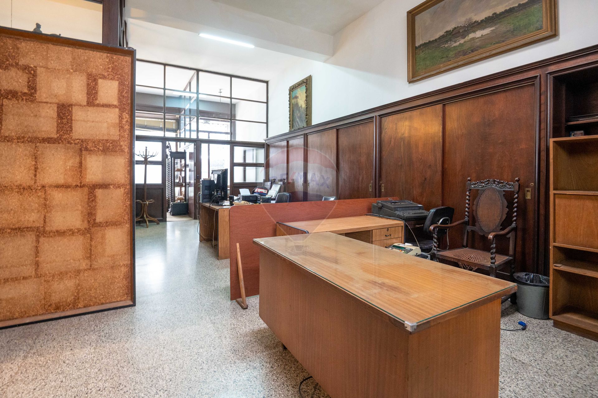 ALQUILER LOCAL COMERCIAL AVENIDA LIBERTADOR CENTRO · Foto 10