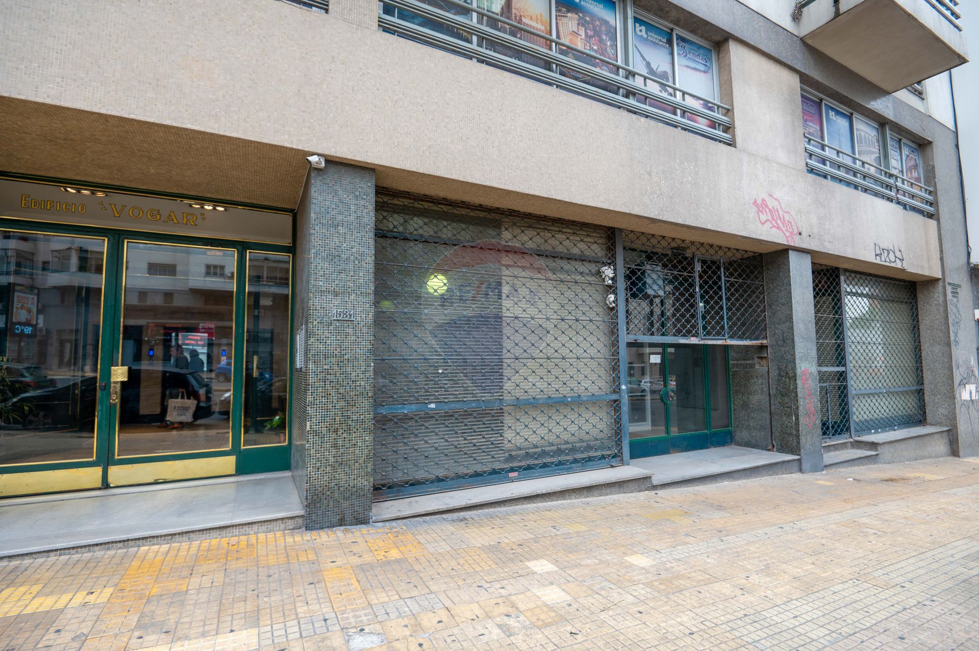 ALQUILER LOCAL COMERCIAL AVENIDA LIBERTADOR CENTRO · Foto 4