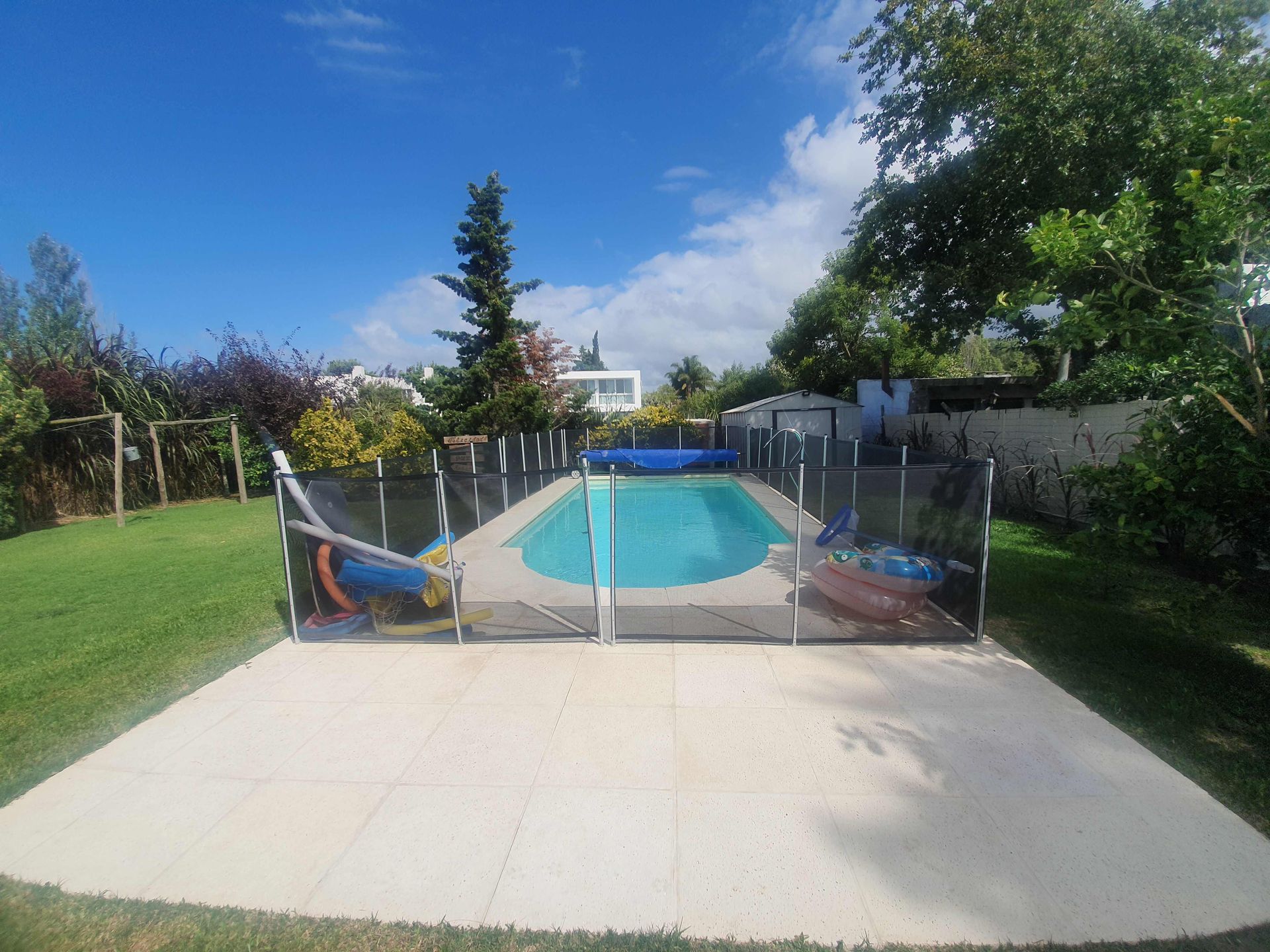 ALQUILER CASA EN BARRIO PRIVADO CON PISCINA · Foto 3
