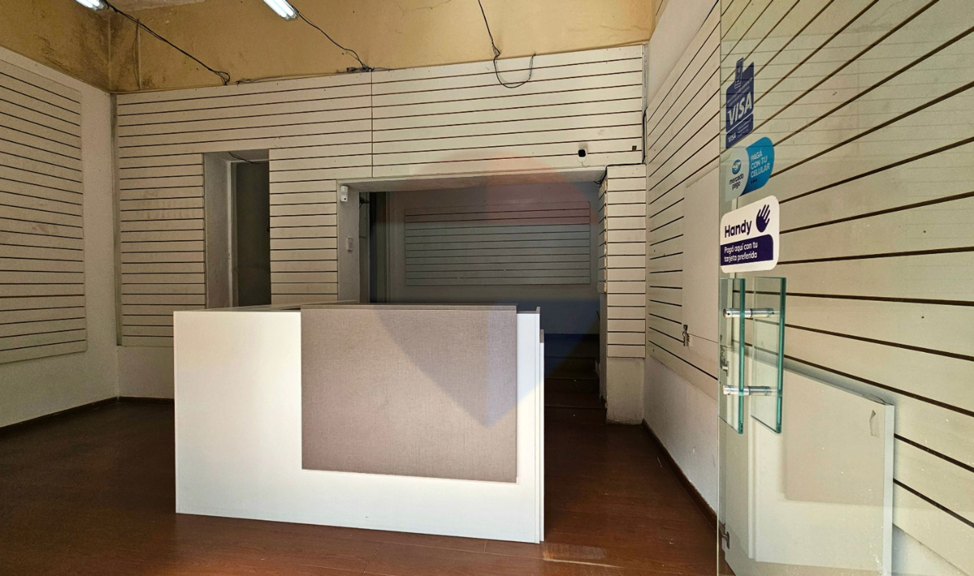 ALQUILER LOCAL EN LA COMERCIAL · Foto 4