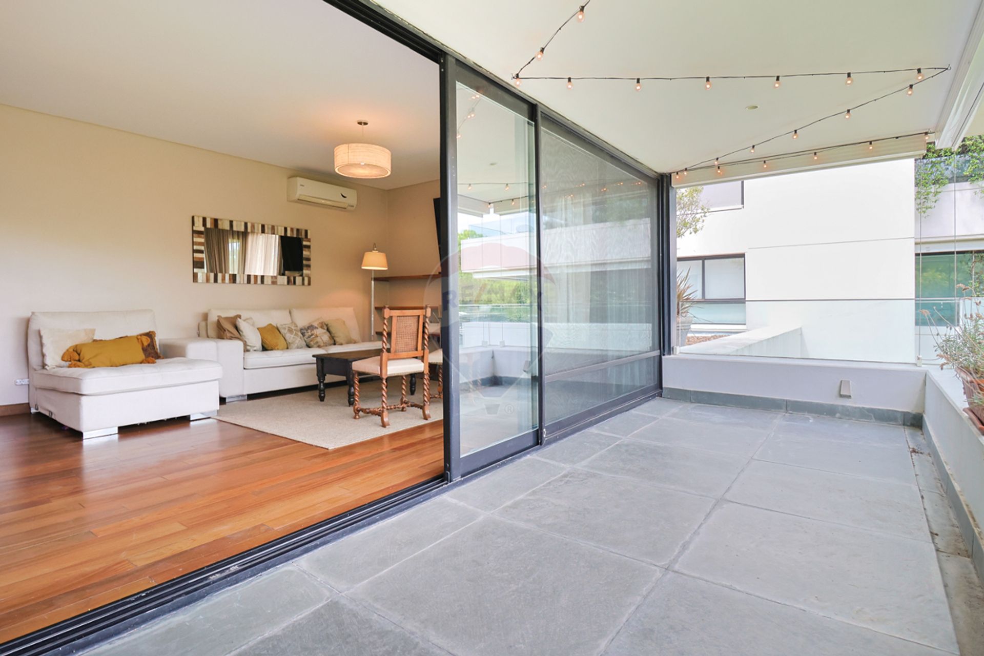VENTA APARTAMENTO EDIFICIO CATEGORIA CARRASCO SUR