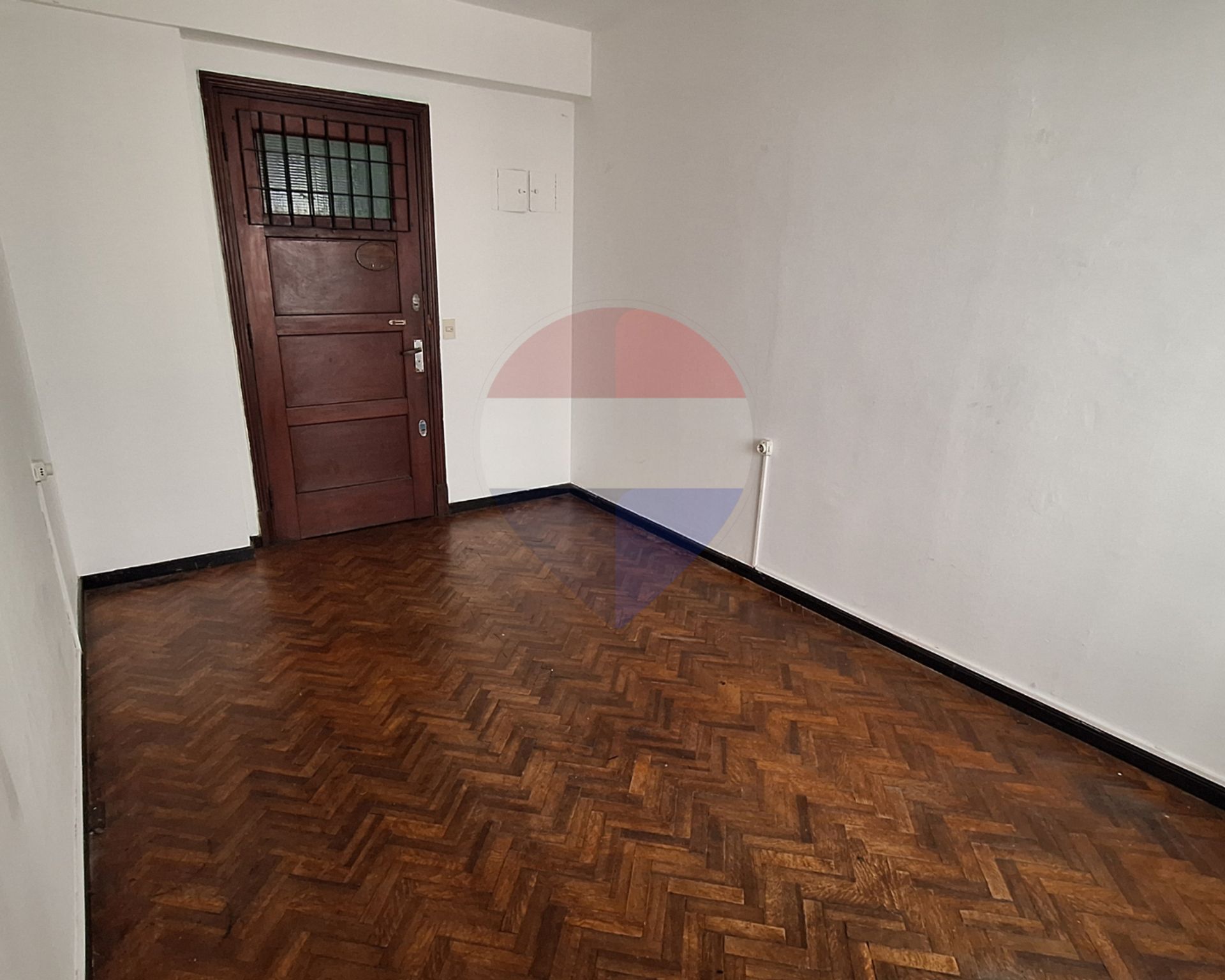 ALQUILER CONSULTORIO/OFICINA CIUDAD VIEJA · Foto 4