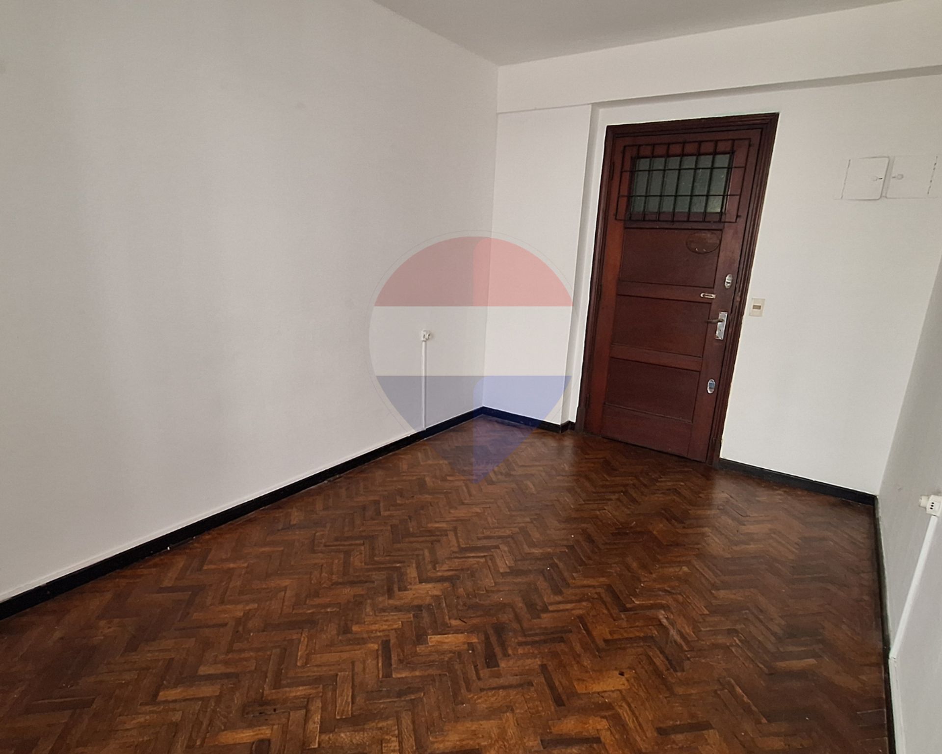 ALQUILER CONSULTORIO/OFICINA CIUDAD VIEJA · Foto 3