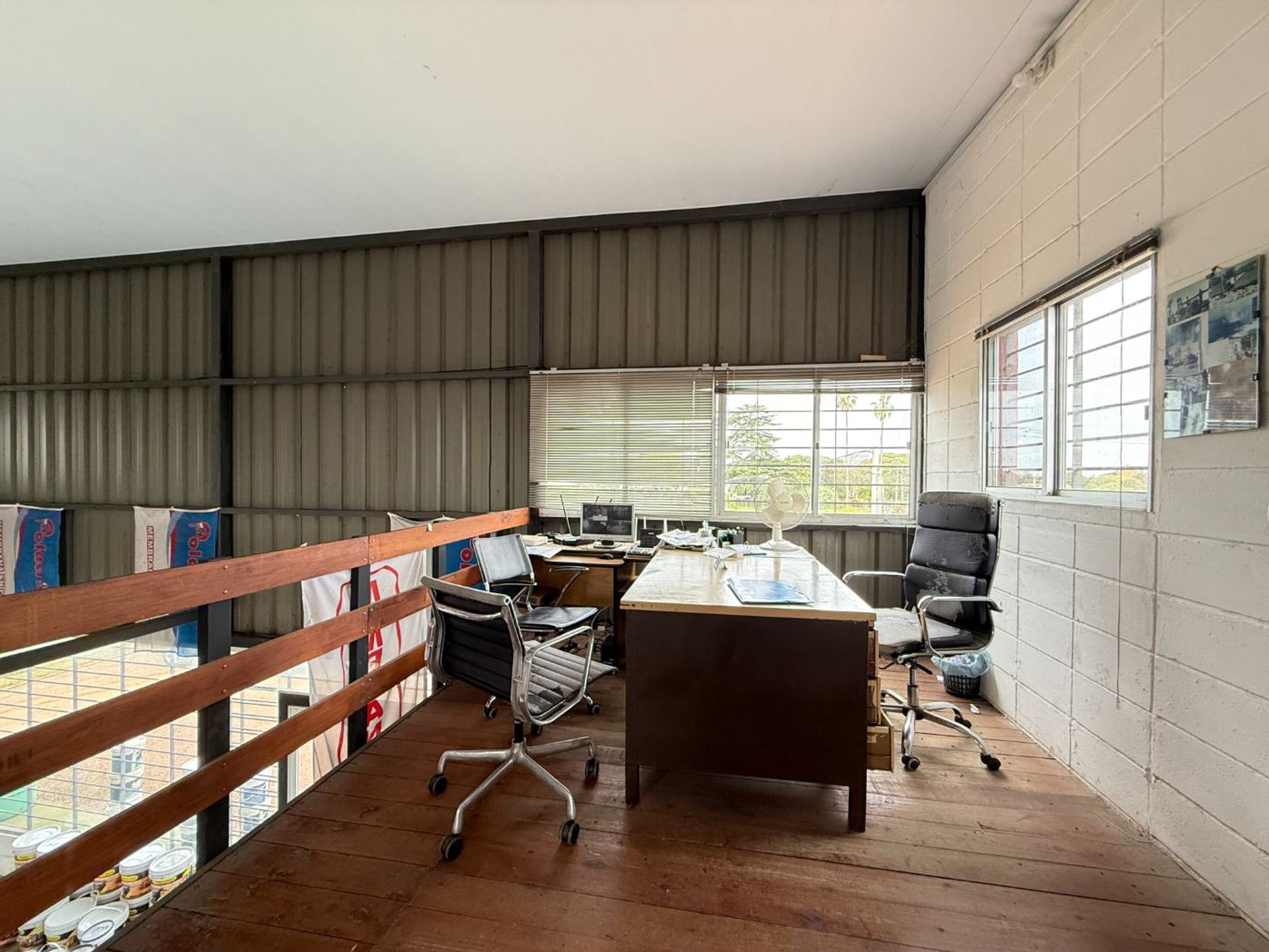 ALQUILER Local comercial, depósito - galpón. Colón · Foto 12