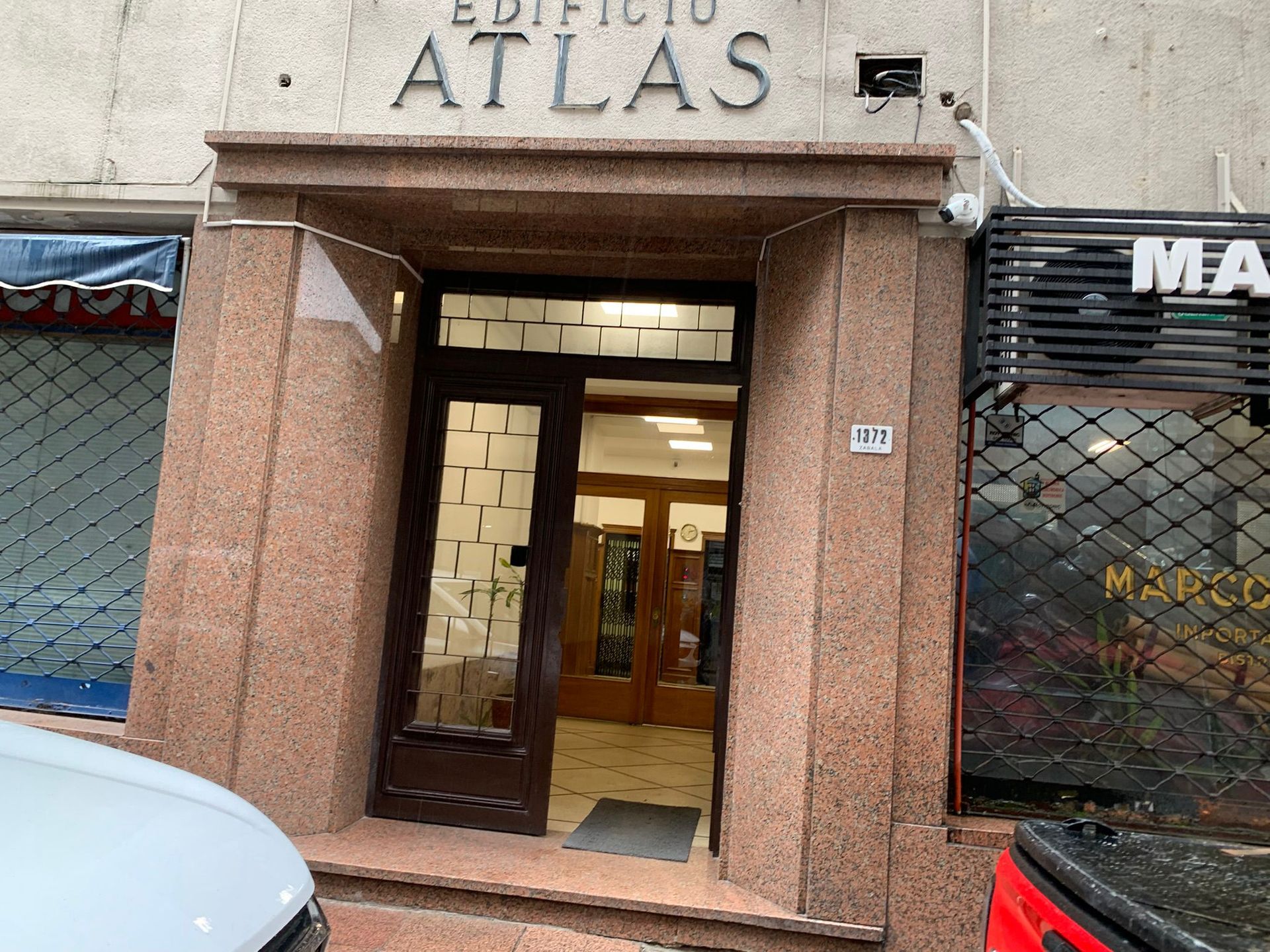 Alquiler Oficina en Ciudad Vieja · Foto 3