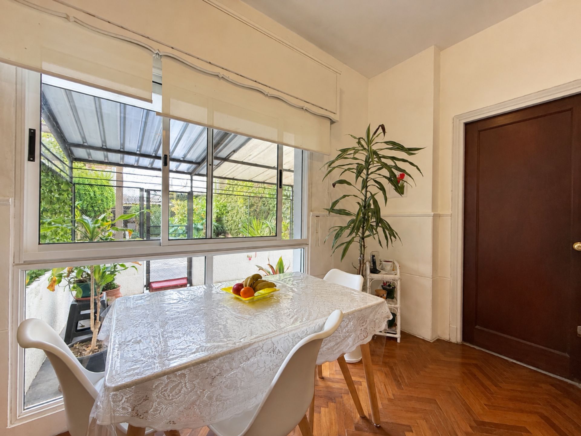 ALQUILER MONOAMBIENTE EN POCITOS PATIO EXCLUSIVO · Foto 2