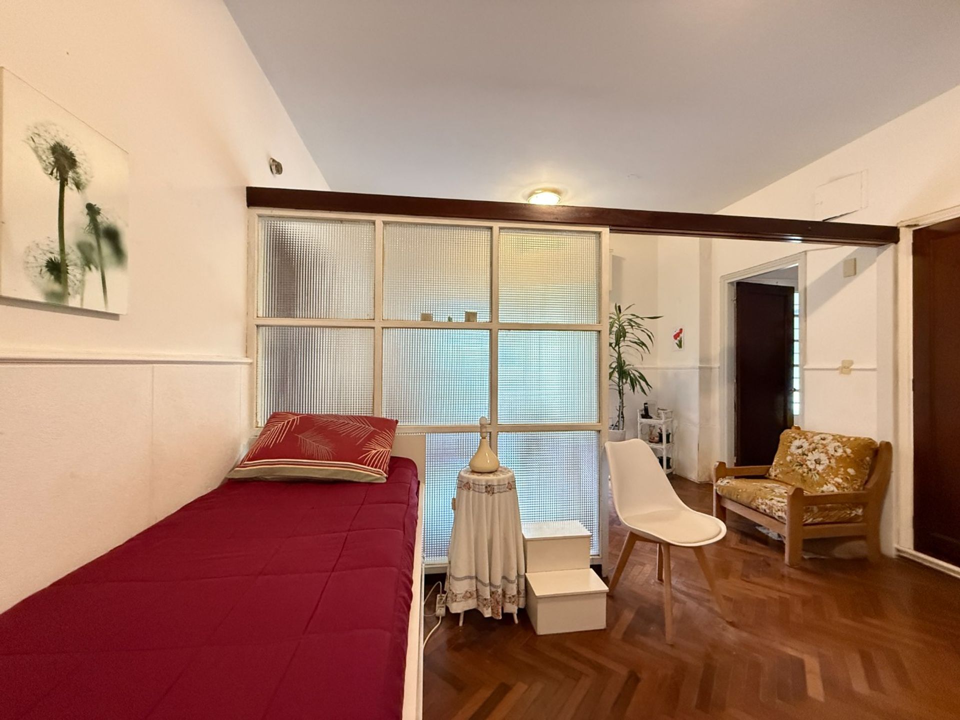 ALQUILER MONOAMBIENTE EN POCITOS PATIO EXCLUSIVO · Foto 5