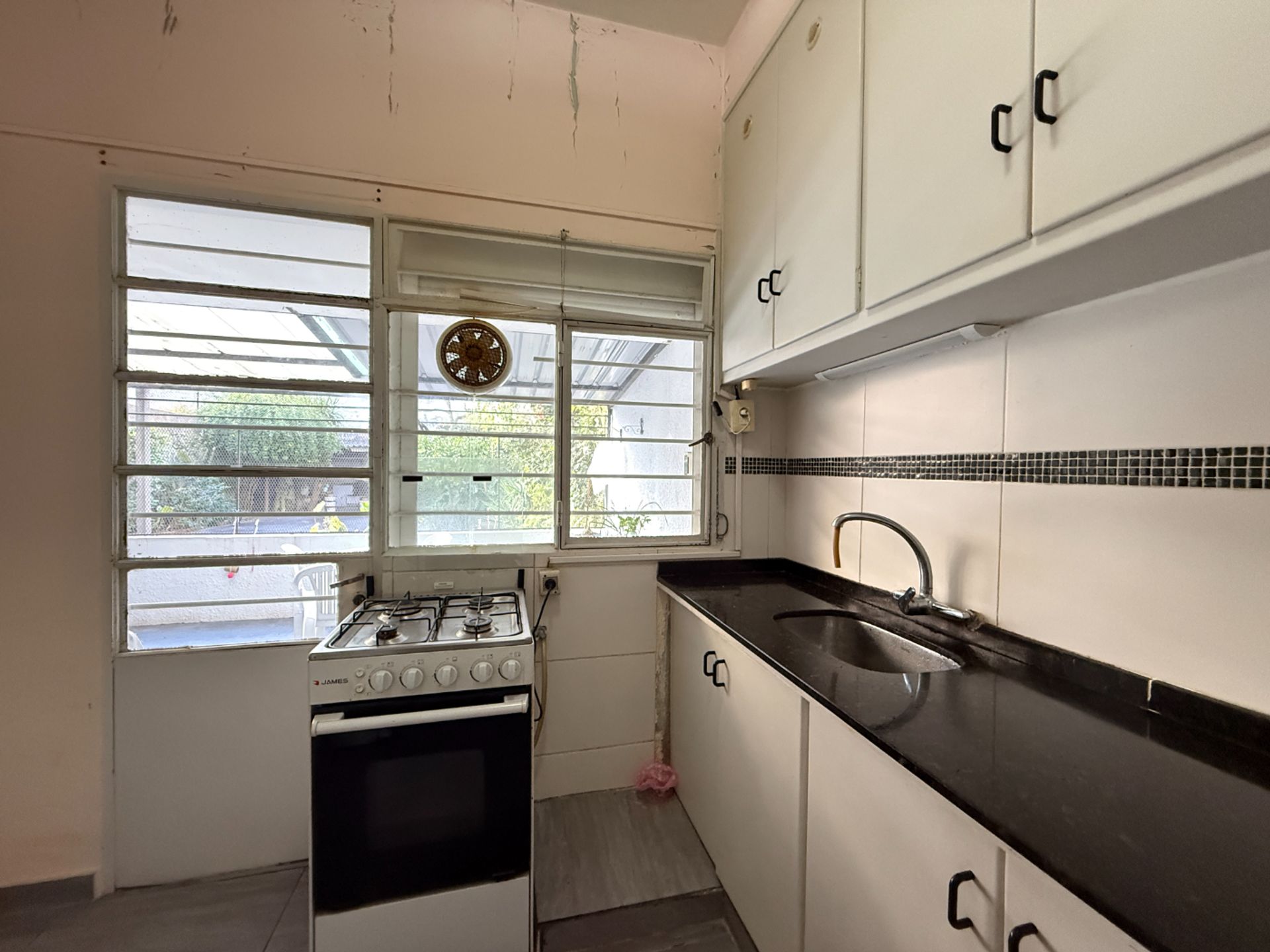 ALQUILER MONOAMBIENTE EN POCITOS PATIO EXCLUSIVO · Foto 7