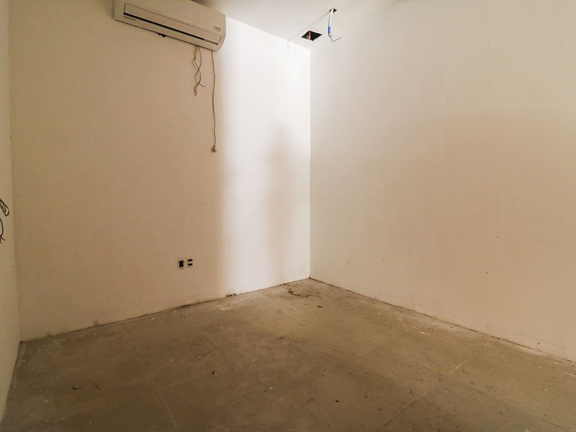 Alquiler Local Comercial - Ciudad Vieja · Foto 7