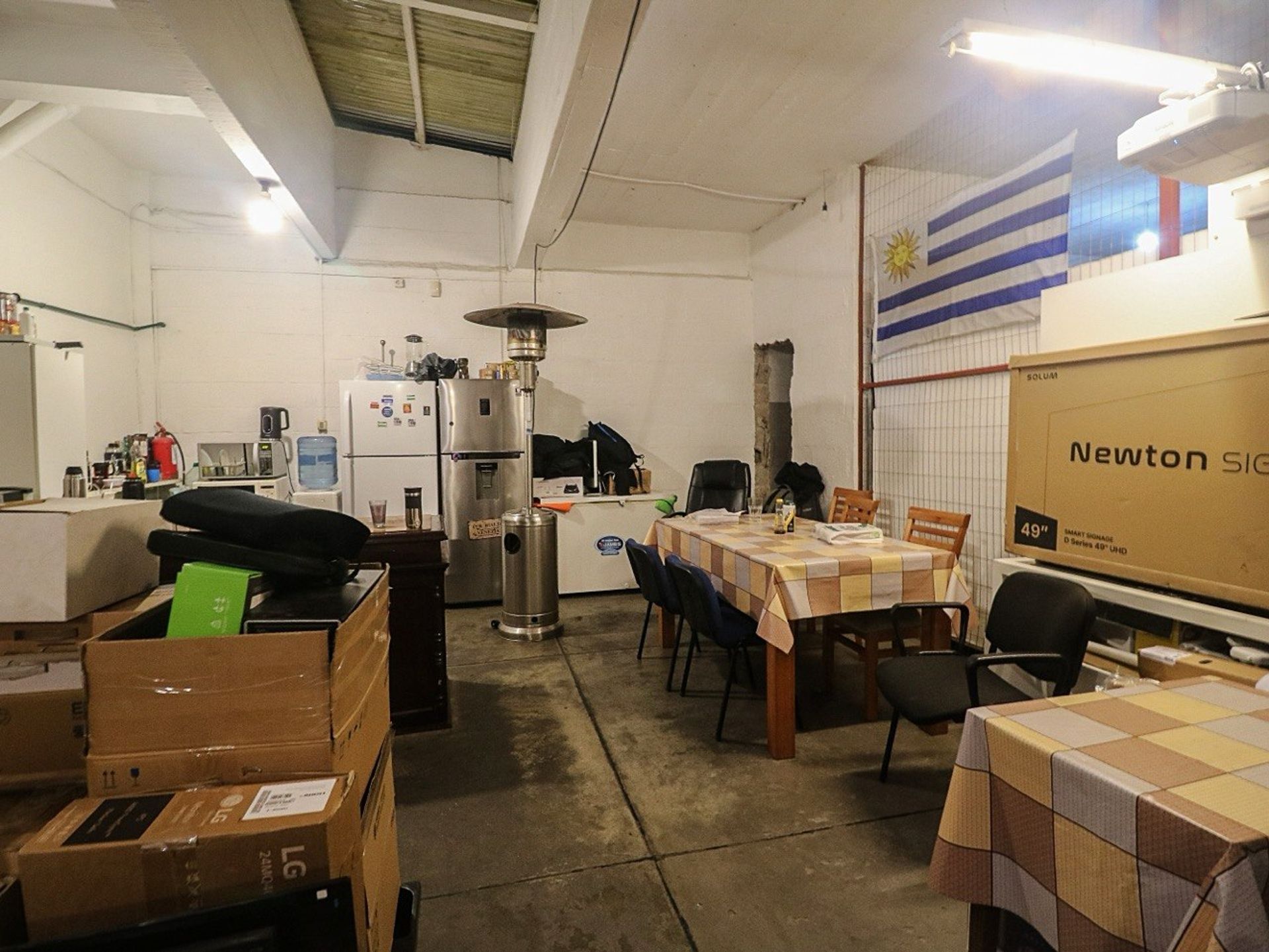 ALQUILER LOCAL/SALON OFICINAS Y GGE, CORDON · Foto 12