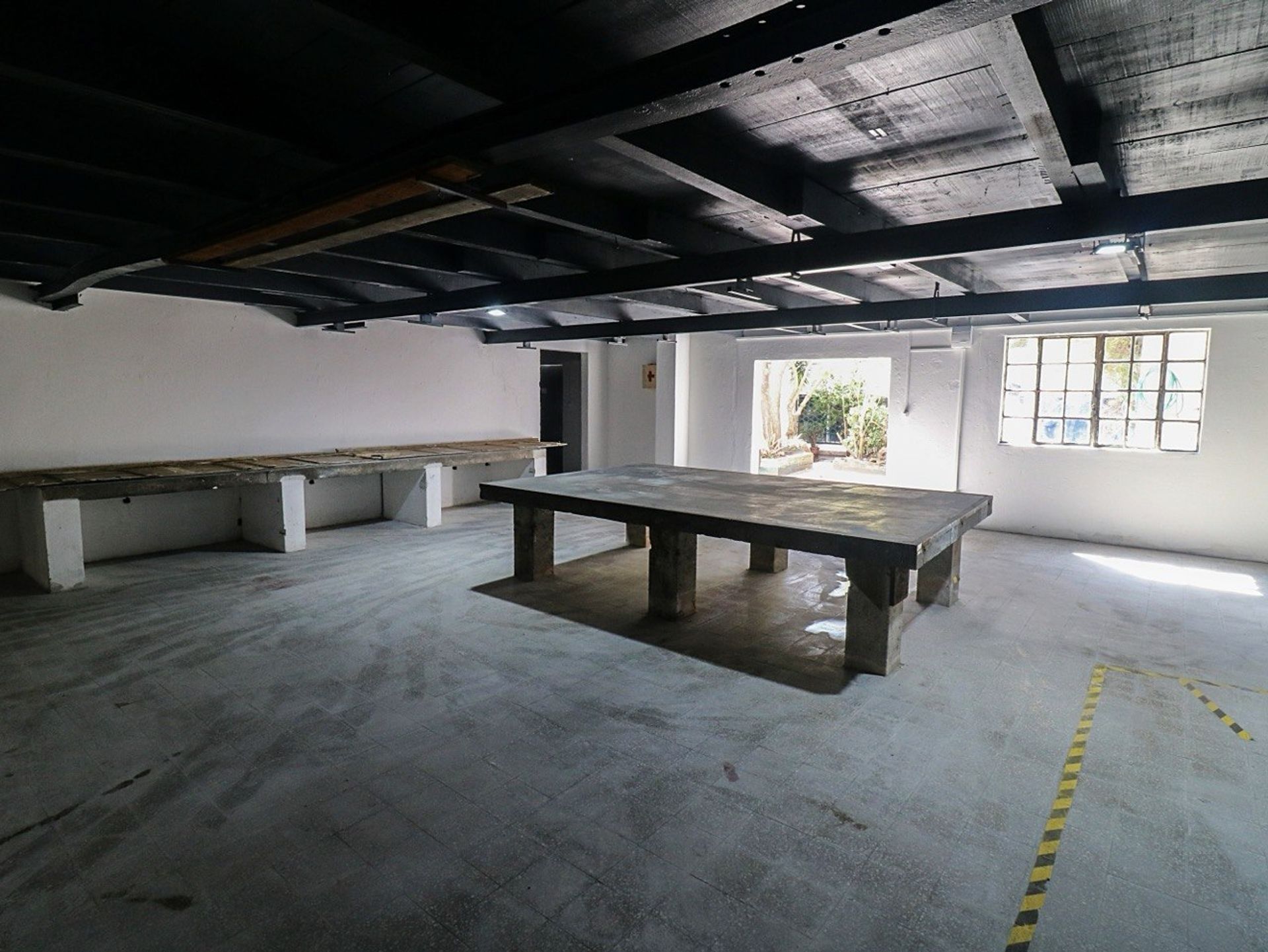 ALQUILER LOCAL/OFICINAS Y GRAN DEPÓSITO, CORDÓN · Foto 11