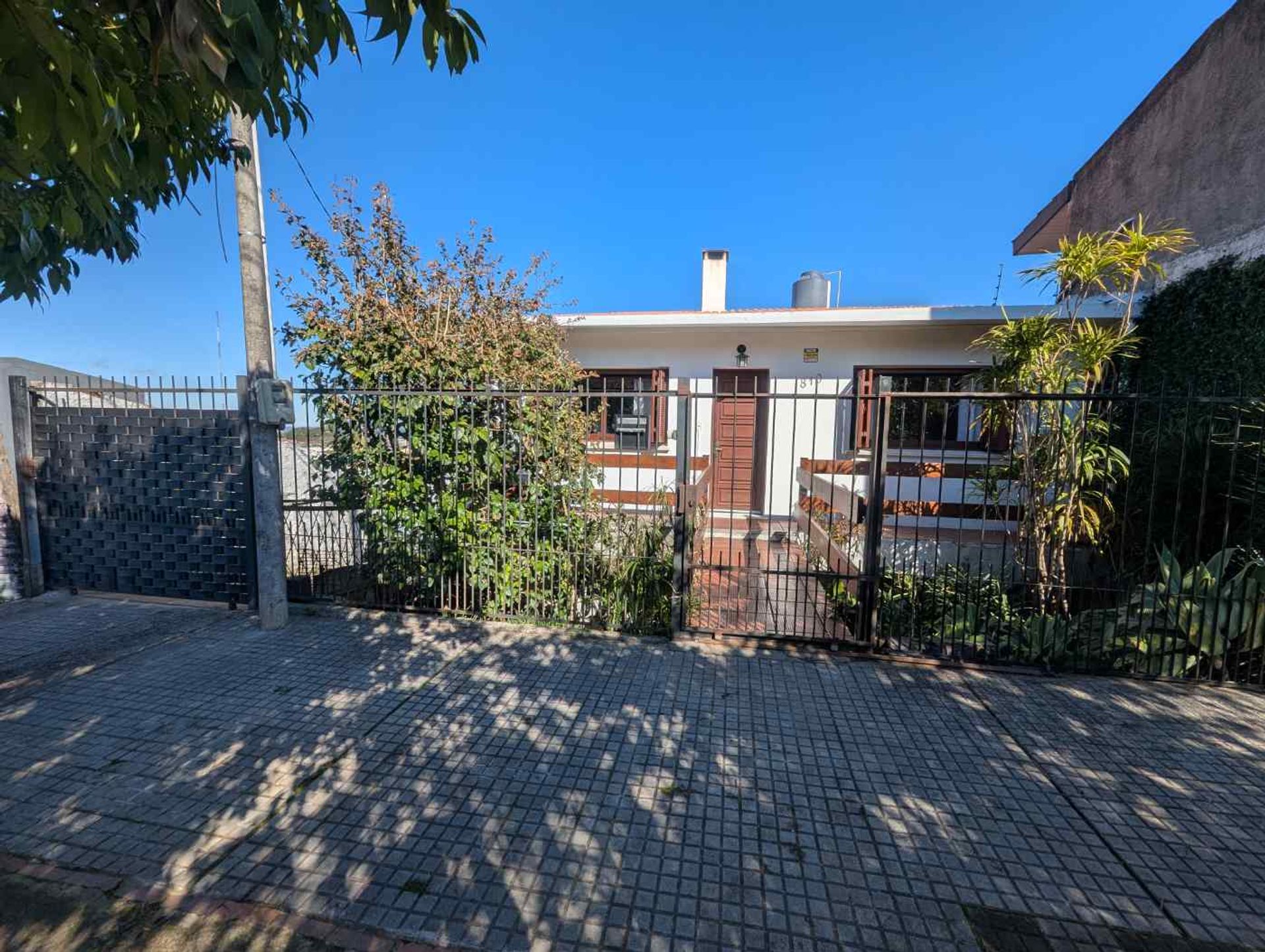 VENTA CASA RIVERA 3 DORMITORIOS MAS APTO GJE - foto 1