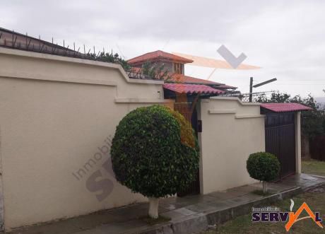 Vendo Casa De 1 Planta, Inmediaciones Urb. Aranjuez