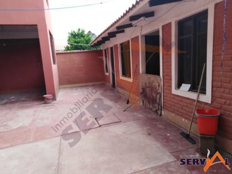 Vendo Hermosa Casa De Dos Plantas, Inmediaciones Zona Quintanilla Sud, Av. Villazon Y Av. Octava