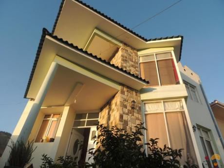 Vendo Linda Casa De Dos Pisos