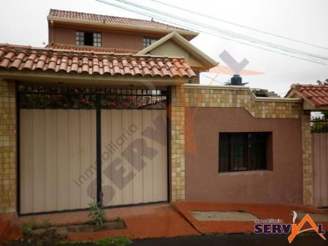 Vendo Casa De 2 Plantas A 2 Cuadra De La Av. Segunda Circunvalacion