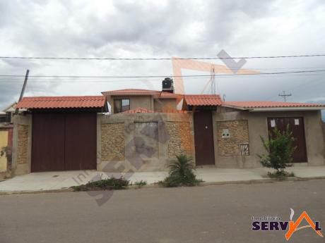 Casa En Venta De 2 Planta Con Un Departamento Auxiliar Zona Imba
