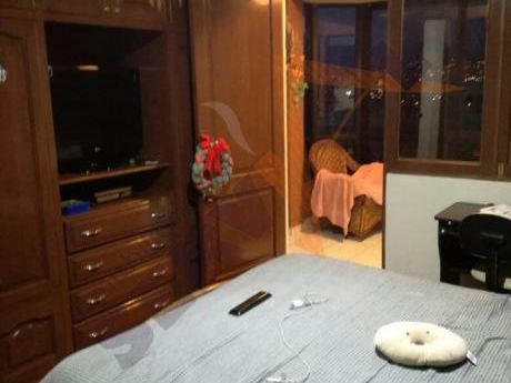 Vendo Precioso Departamento Sobre 197 Metros Inmediaciones Av. America Y Santa Cruz
