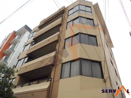 Vendo Hermoso Departamento A Media Cuadra De La Av. América